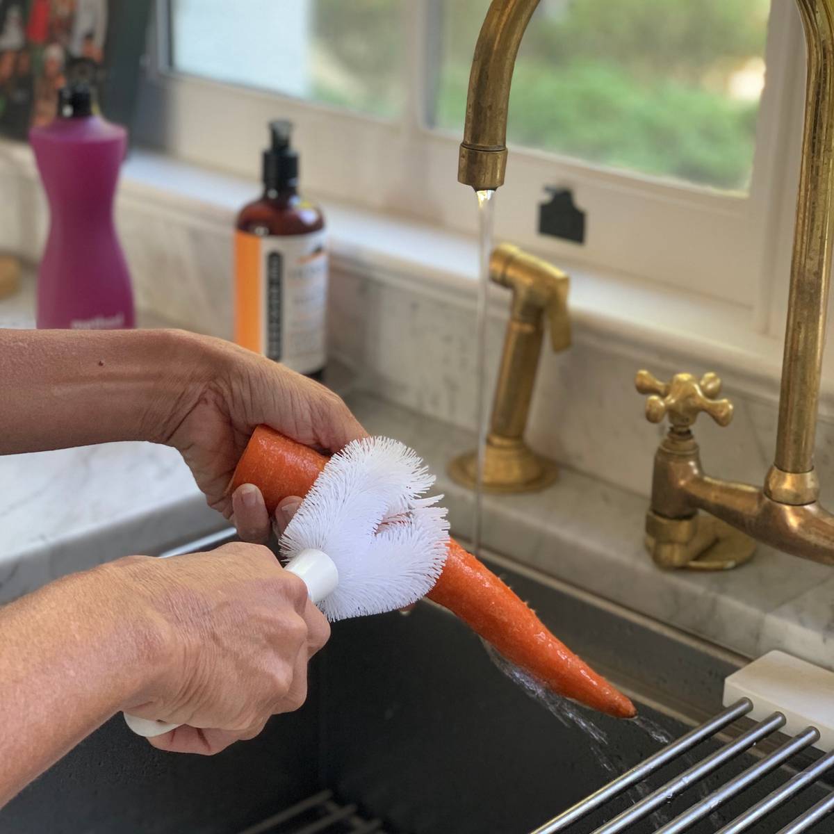 Fox Run Vegetable Cleaning Brush – Kitchen Oasis