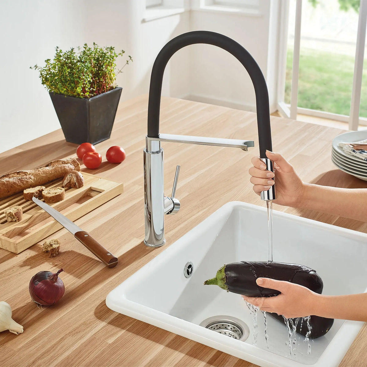 Grohe Concetto 1.75 GPM Semi-Pro Dual Spray Single-Handle StarLight Chrome Kitchen Faucet