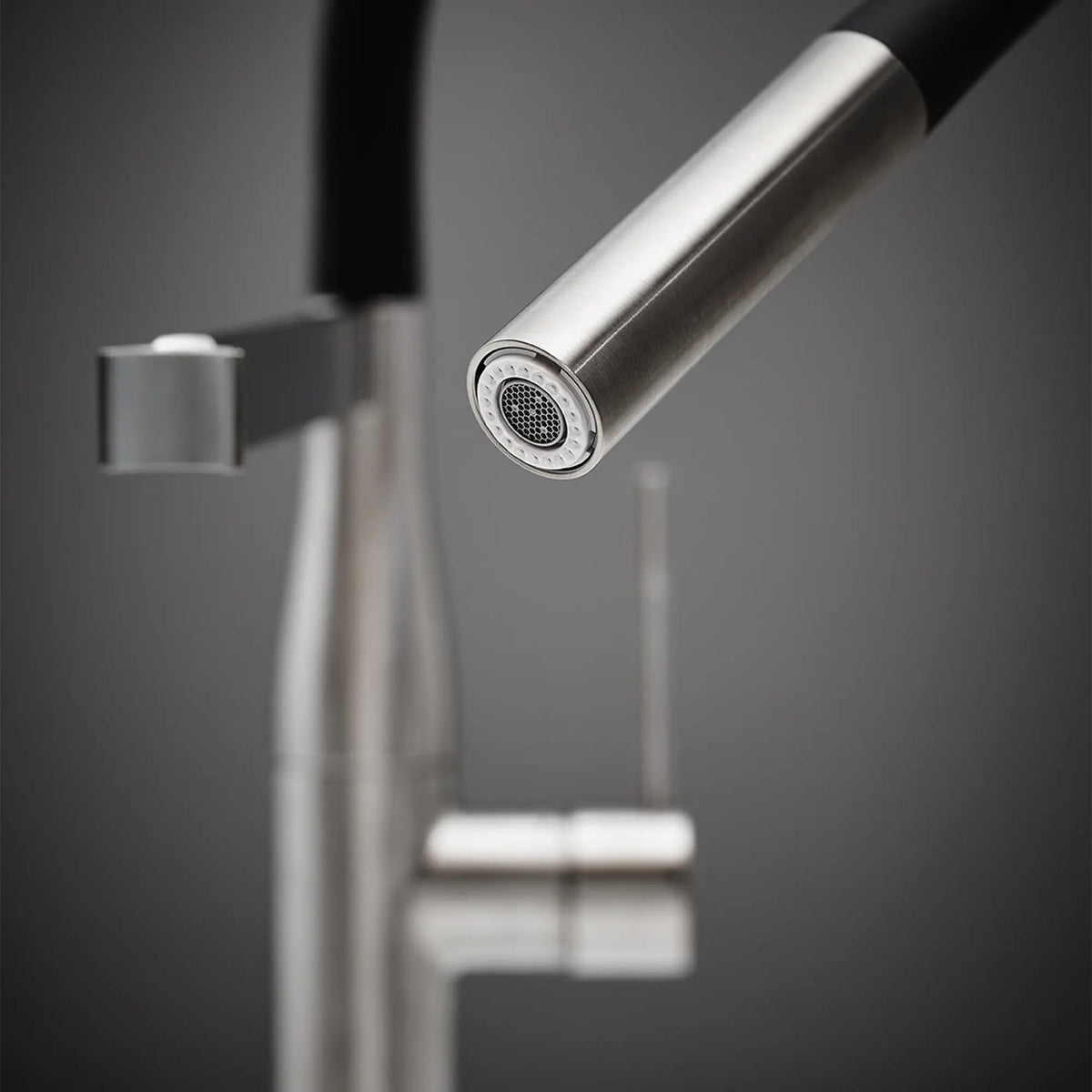 Grohe Essence 1.75 GPM Semi-Pro Dual Spray Single-Handle StarLight Chrome Kitchen Faucet