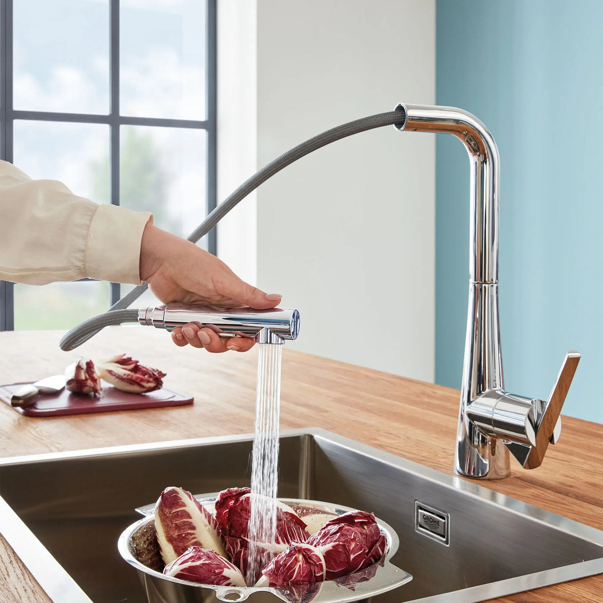 Grohe Zedra 1.75 GPM Dual Spray Single-Handle StarLight Chrome Pull-Out Kitchen Faucet