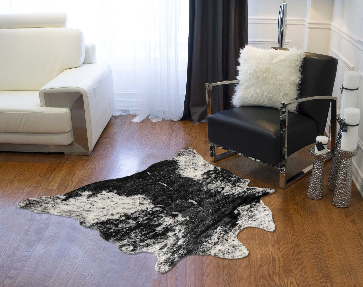 HomeRoots 0.8" x 60" x 51" Acrylic Plush Polyester S&P Black and White Rug