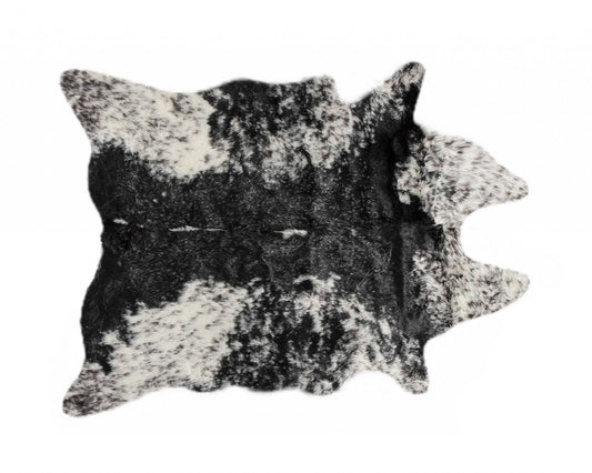 HomeRoots 0.8" x 60" x 51" Acrylic Plush Polyester S&P Black and White Rug