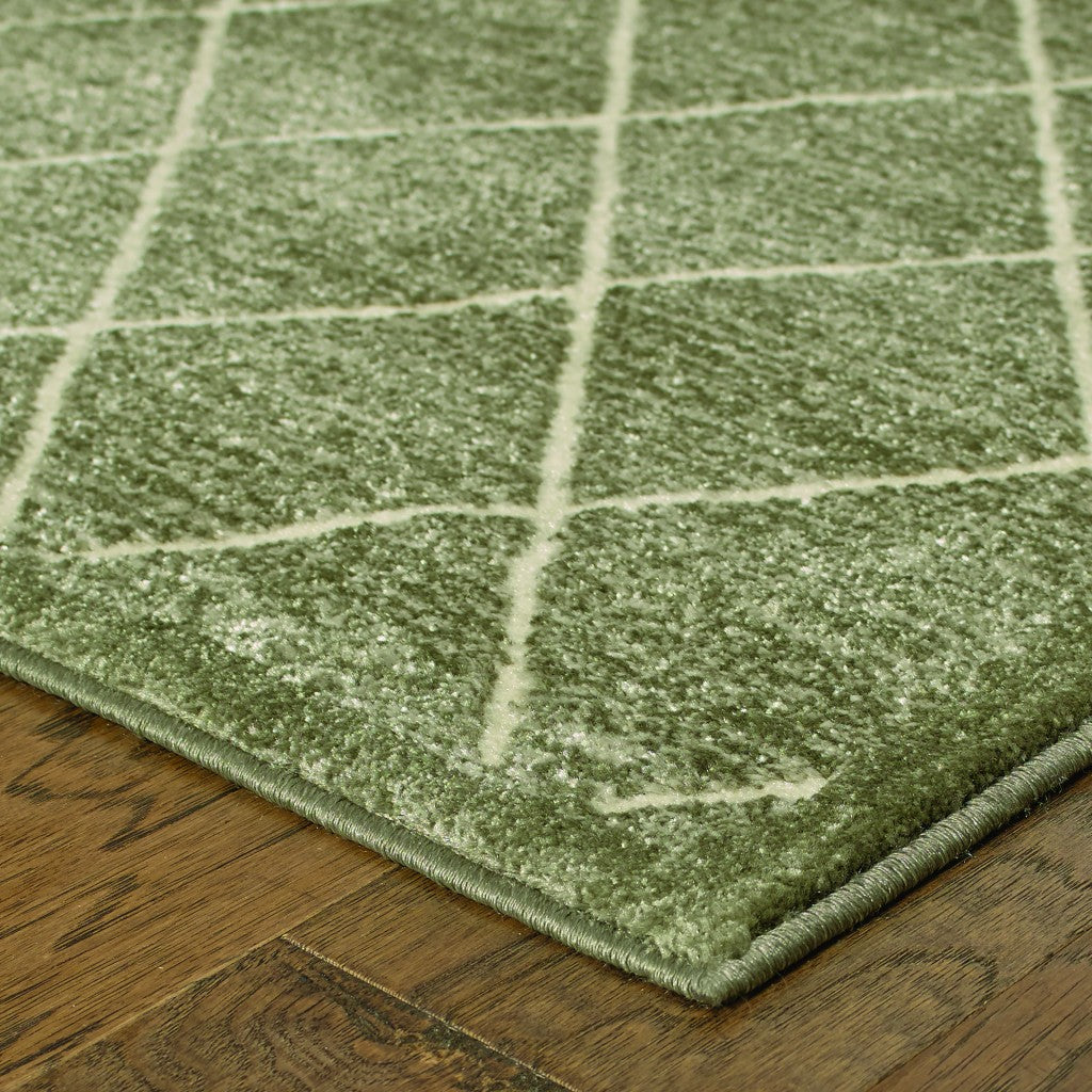 HomeRoots 10' x 13' Gray and Ivory Diamond Indoor Area Rug