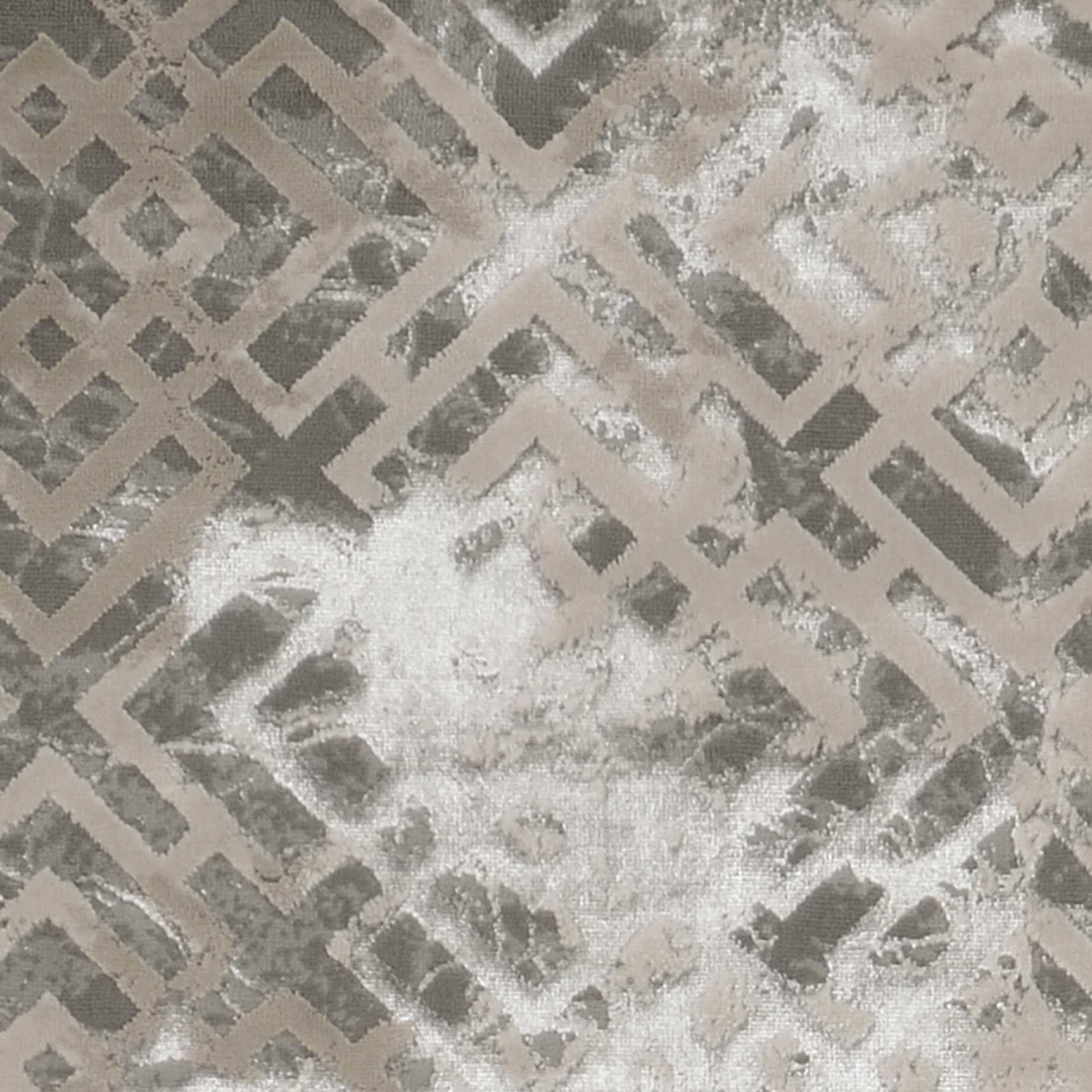 HomeRoots 10' x 13' Sand Silver Machine Woven Geometric Indoor Area Rug