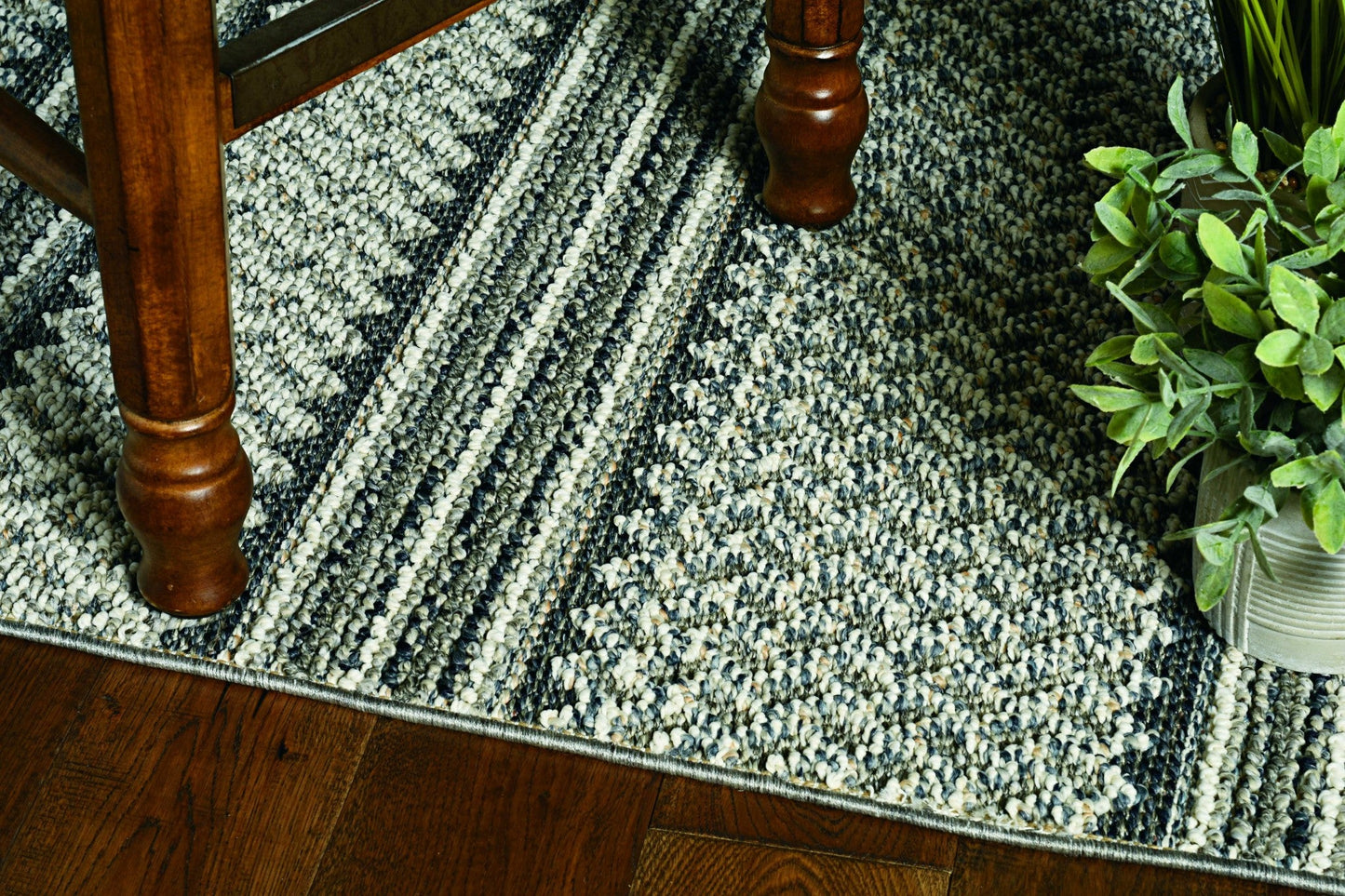 HomeRoots 116" x 152" Grey Polypropylene Rug