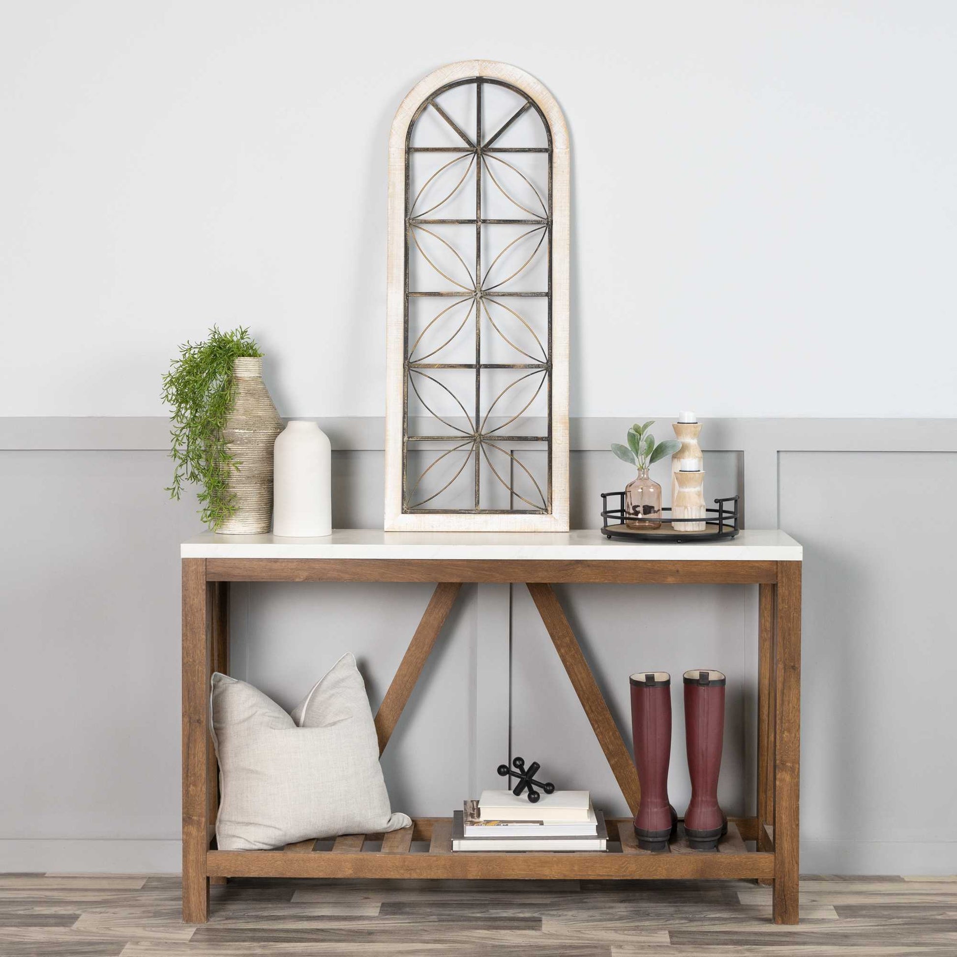 HomeRoots 12" Round Metal Frame & Wood Tray