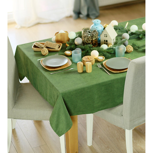 HomeRoots 120" Merry Christmas Rectangle Tablecloth in Green