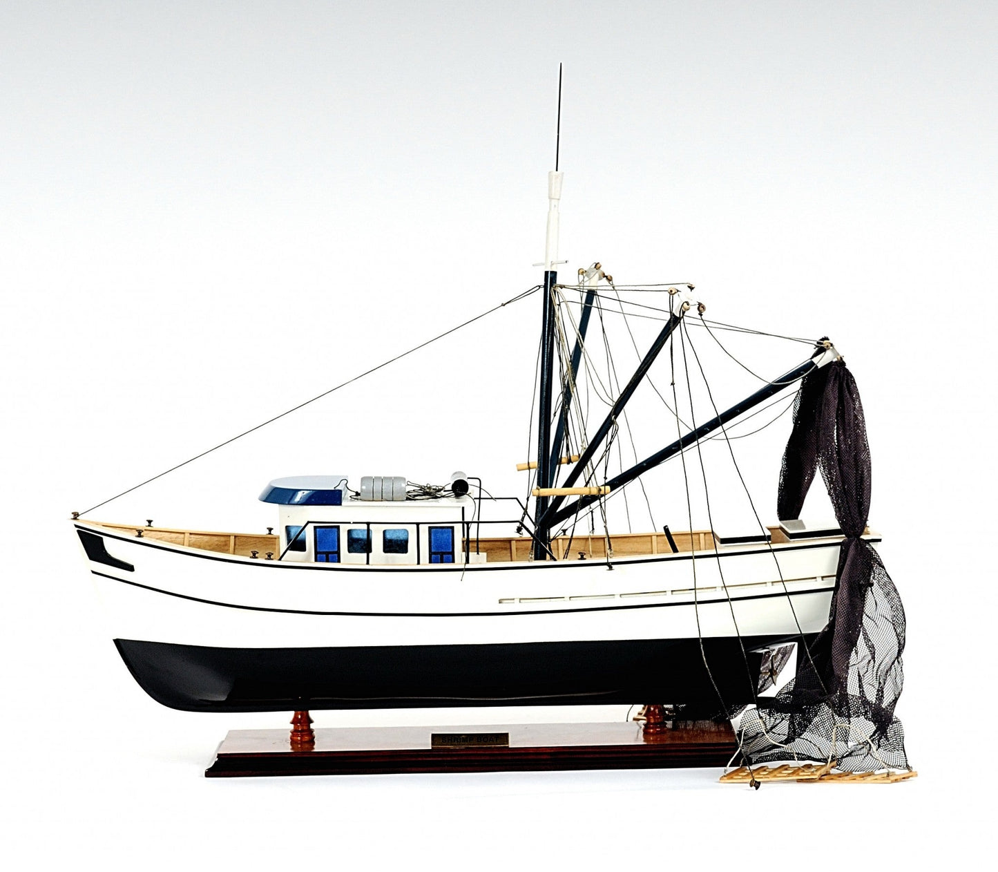 HomeRoots 13.5" x 25" x 22" Shrimp Boat