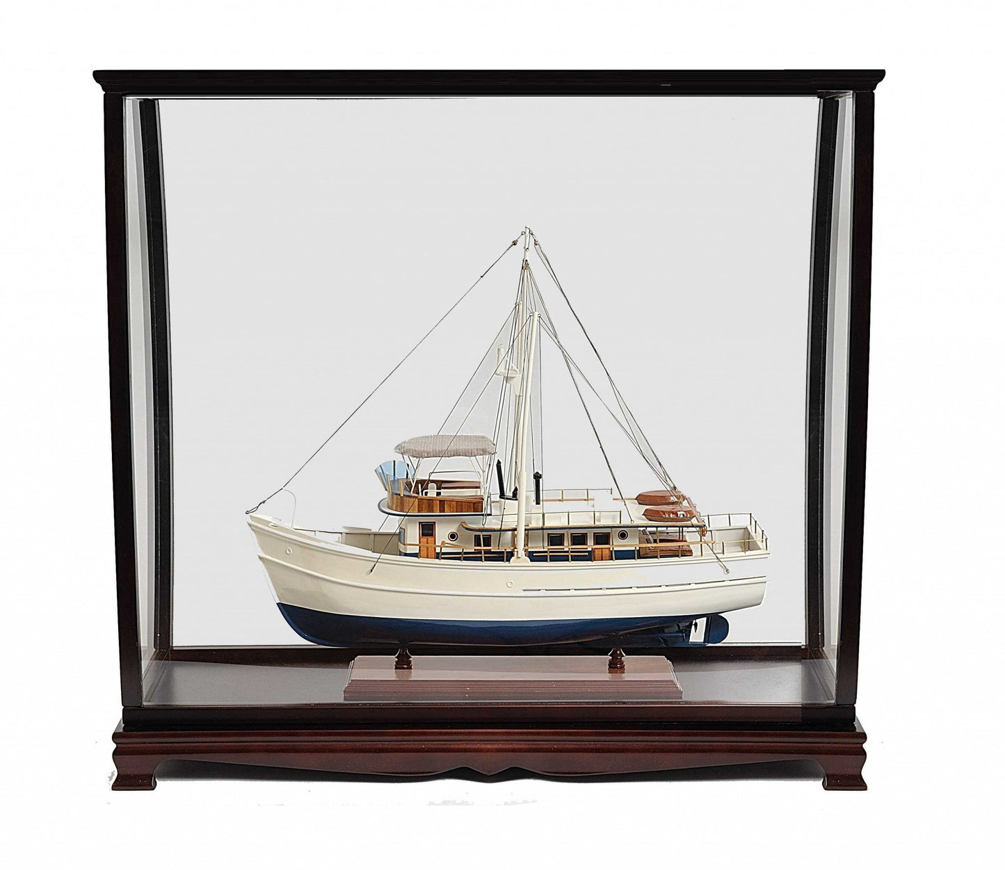 HomeRoots 13.75" x 40" x 39.25" Table Top Display Case