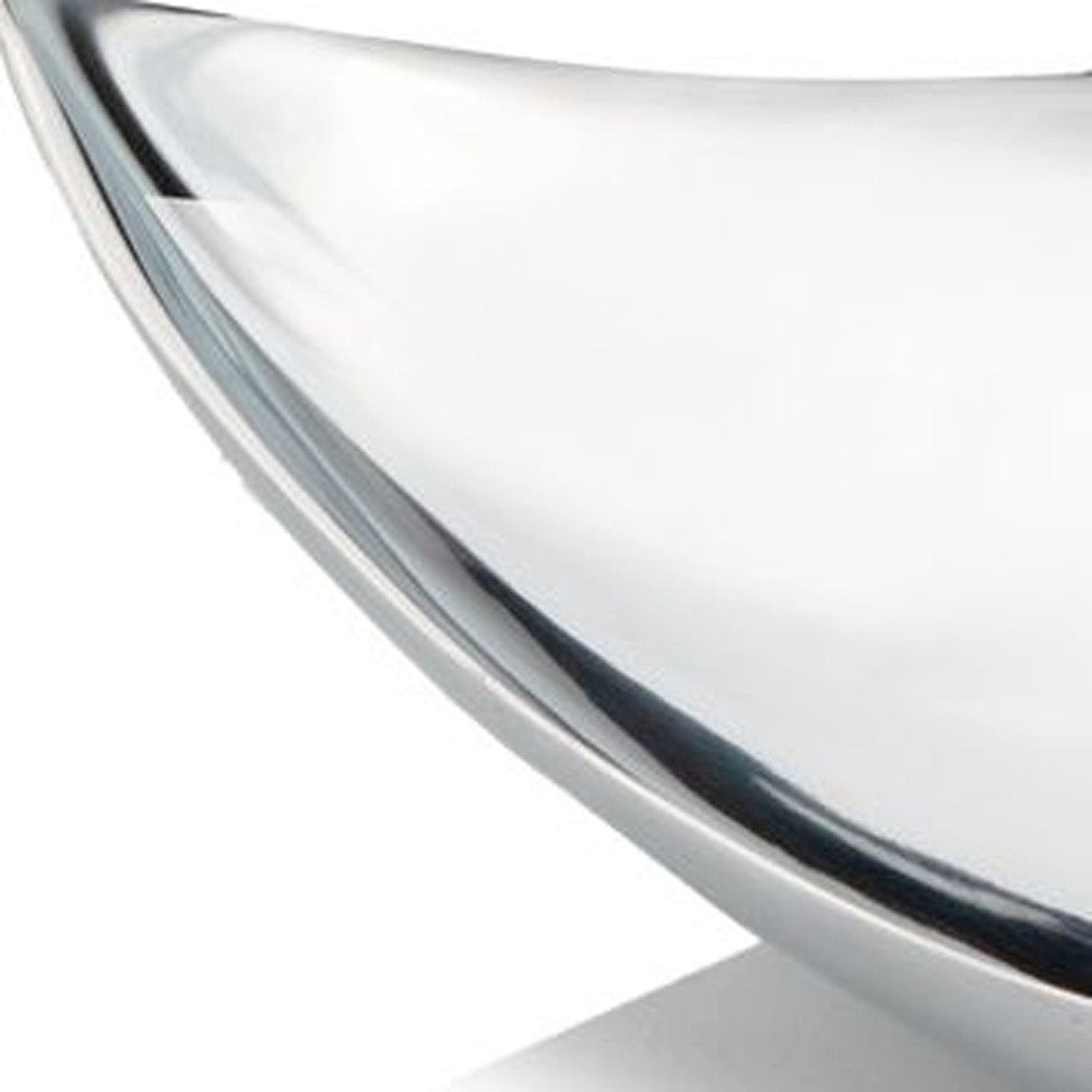 HomeRoots 14" x 14" Buffed Trigon Polished Tray