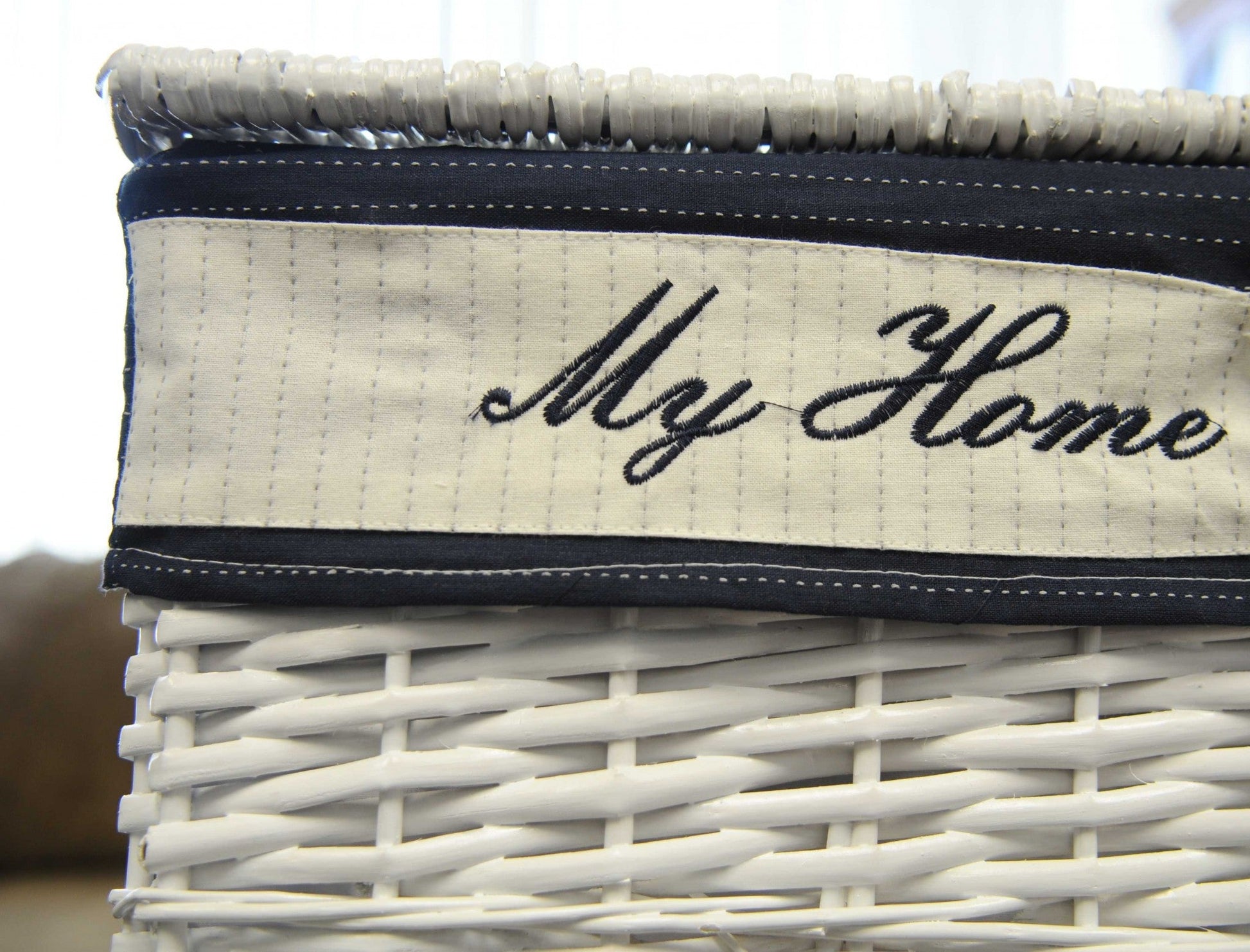 HomeRoots 14" x 17.5" x 19.5" WhiteBlueRectangularWillow Basket Set of 5