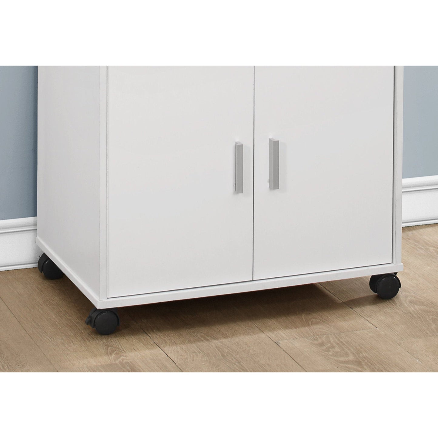HomeRoots 15.25" x 22" x 33" Particle Board Laminate Kitchen Cart in White Finish