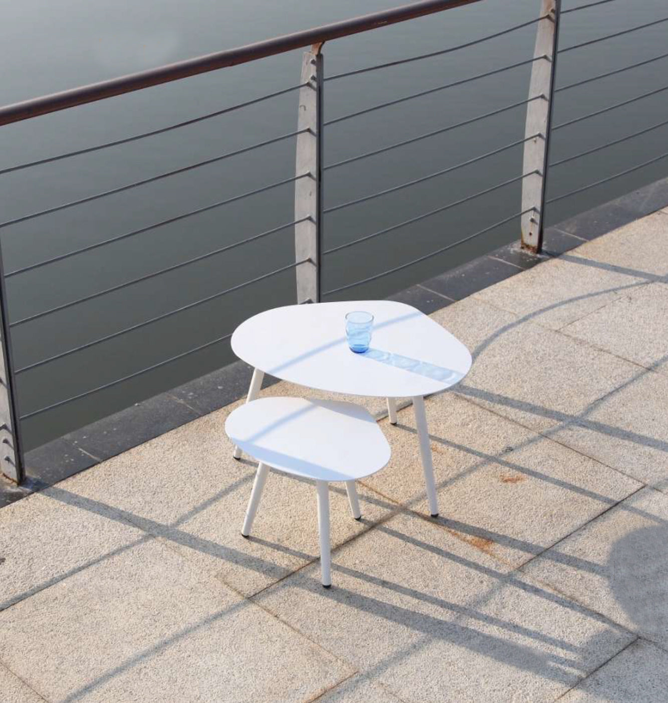 HomeRoots 16" Aluminum End Table in White Finish