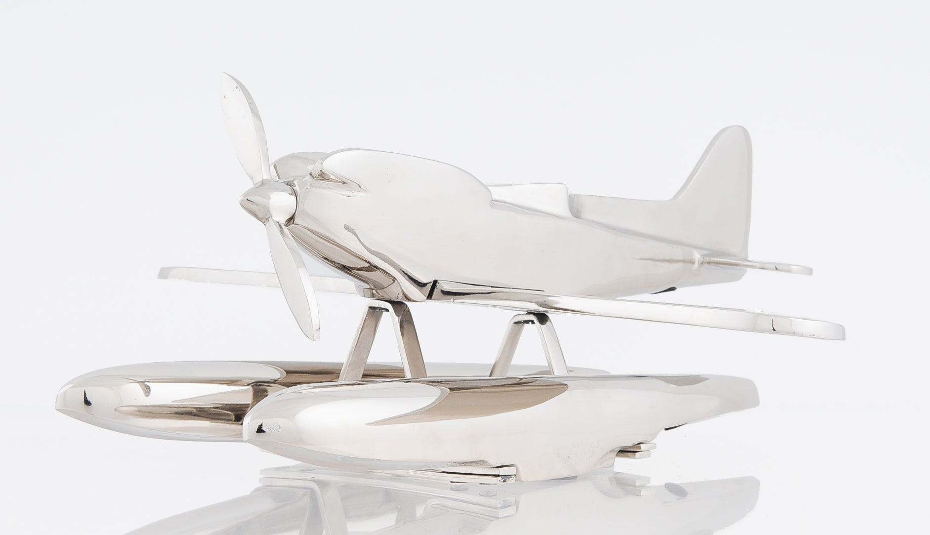 HomeRoots 17" x 16.5" x 7" Alum Seaplane