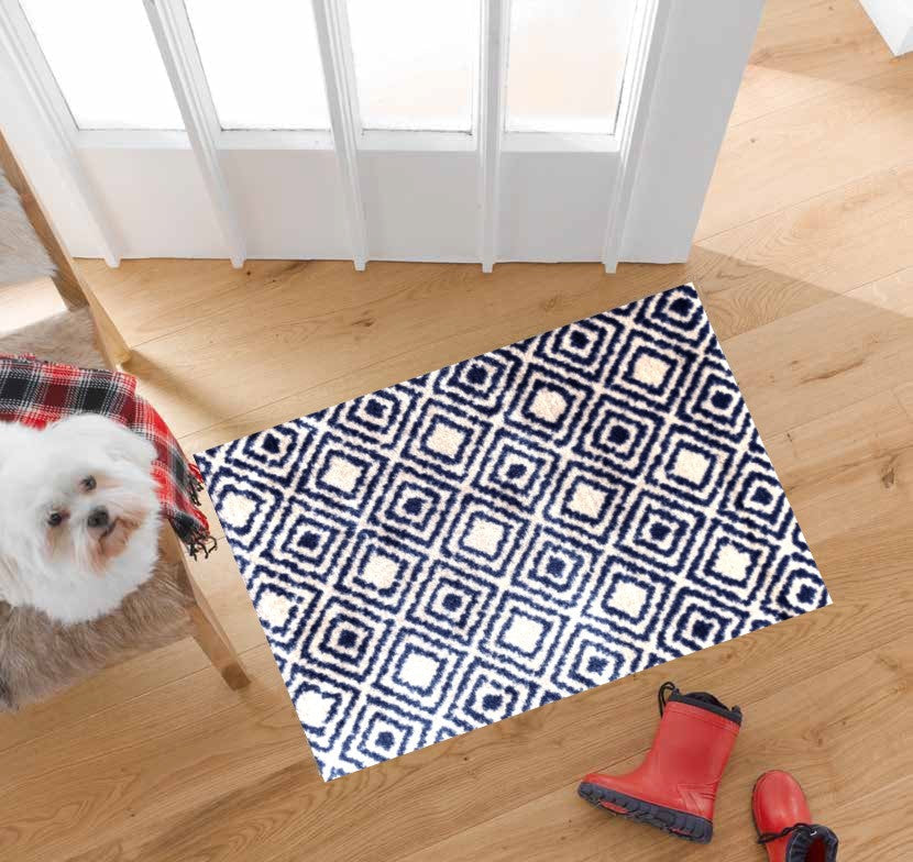 HomeRoots 2' x 3' Blue Diamond Washable Floor Mat