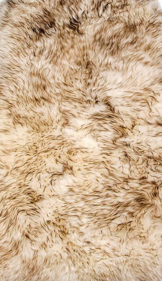 HomeRoots 2' x 3' Dark Cream New Zealand Natural Sheepskin Rug
