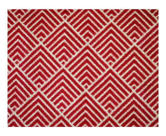 HomeRoots 2' x 3' Deep Red and Tan Arrow Geo Washable Floor Mat