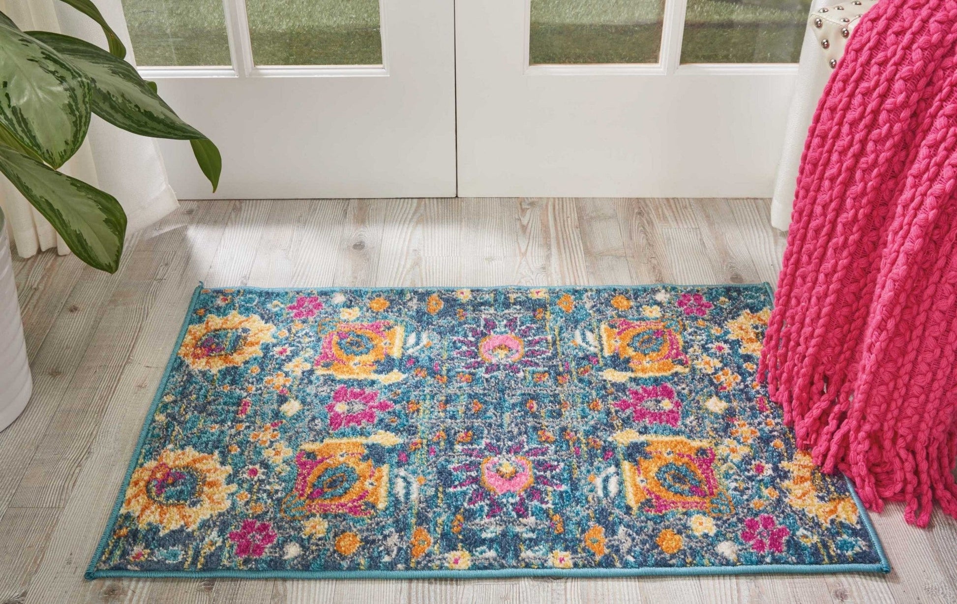 HomeRoots 2' x 3' Denim Blue Florals Distressed Scatter Rug
