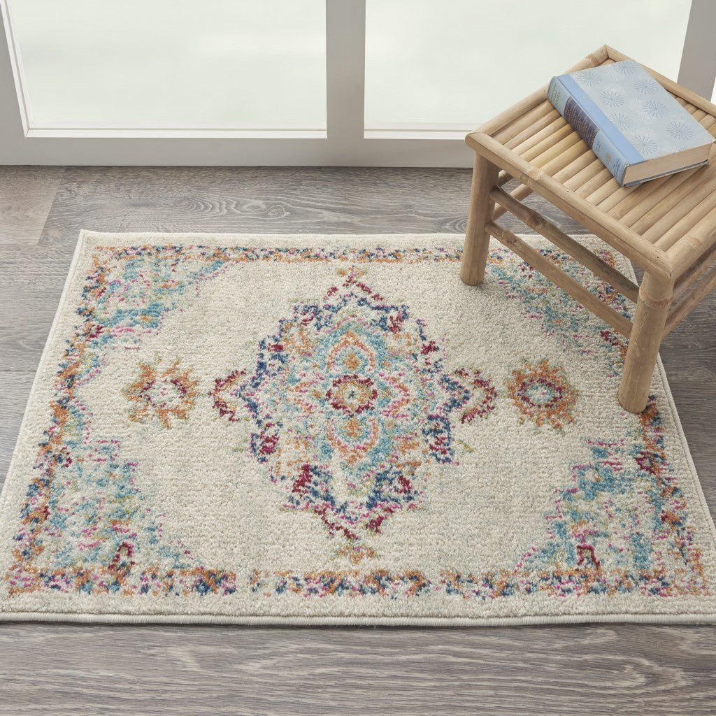 HomeRoots 2' x 3' Gray Distressed Medallion Scatter Rug