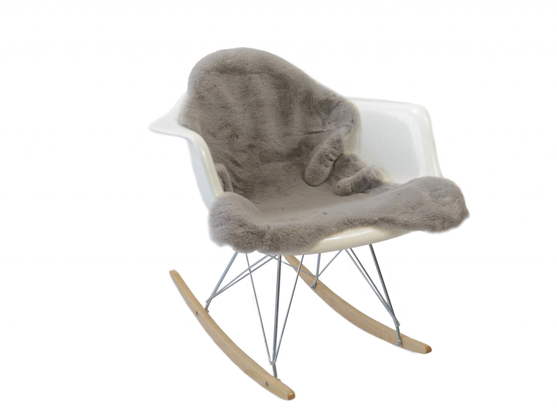 HomeRoots 2' x 3' Gray Faux Rabbit Fur Area Rug