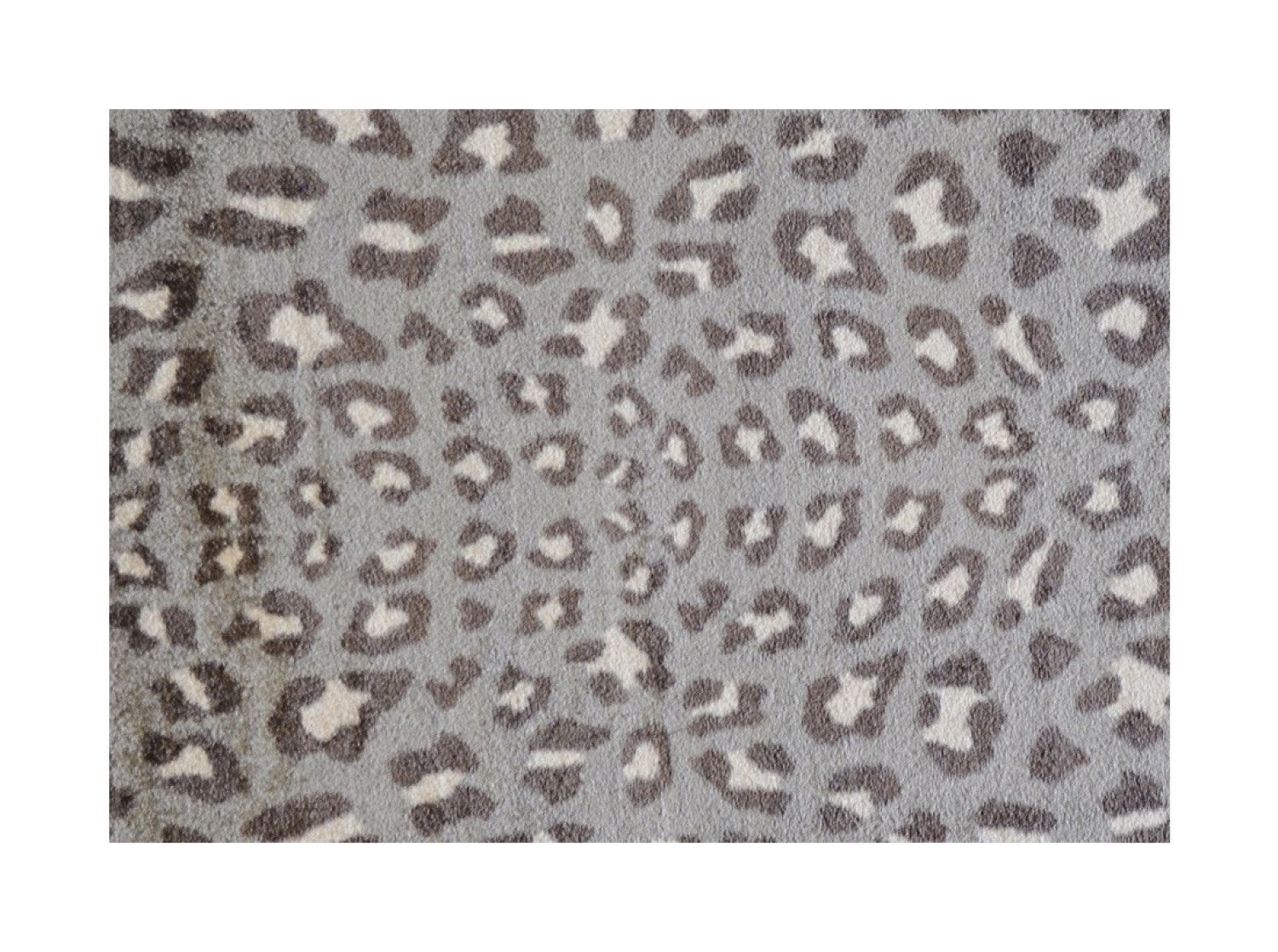 HomeRoots 2' x 3' Gray and Brown Cheetah Washable Floor Mat