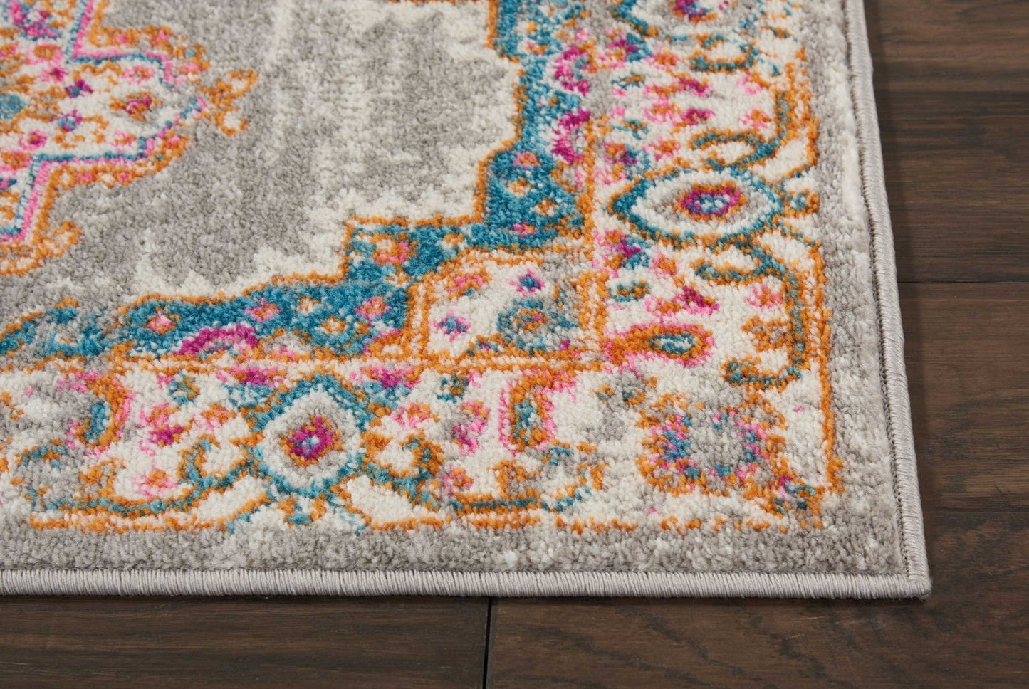 HomeRoots 2’ x 3’ Gray and Gold Medallion Scatter Rug