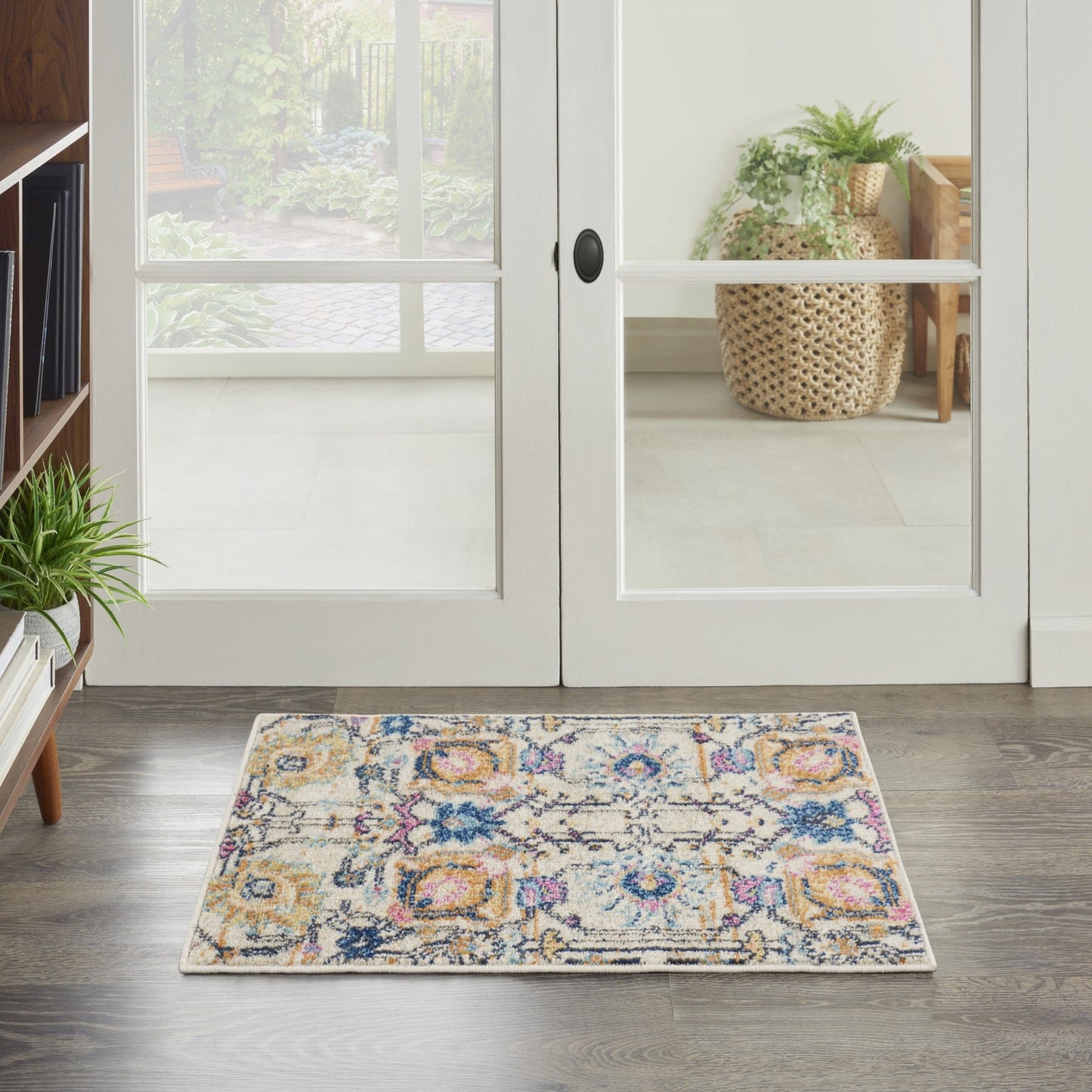 HomeRoots 2' x 3' Ivory and Multicolor Floral Buds Scatter Rug