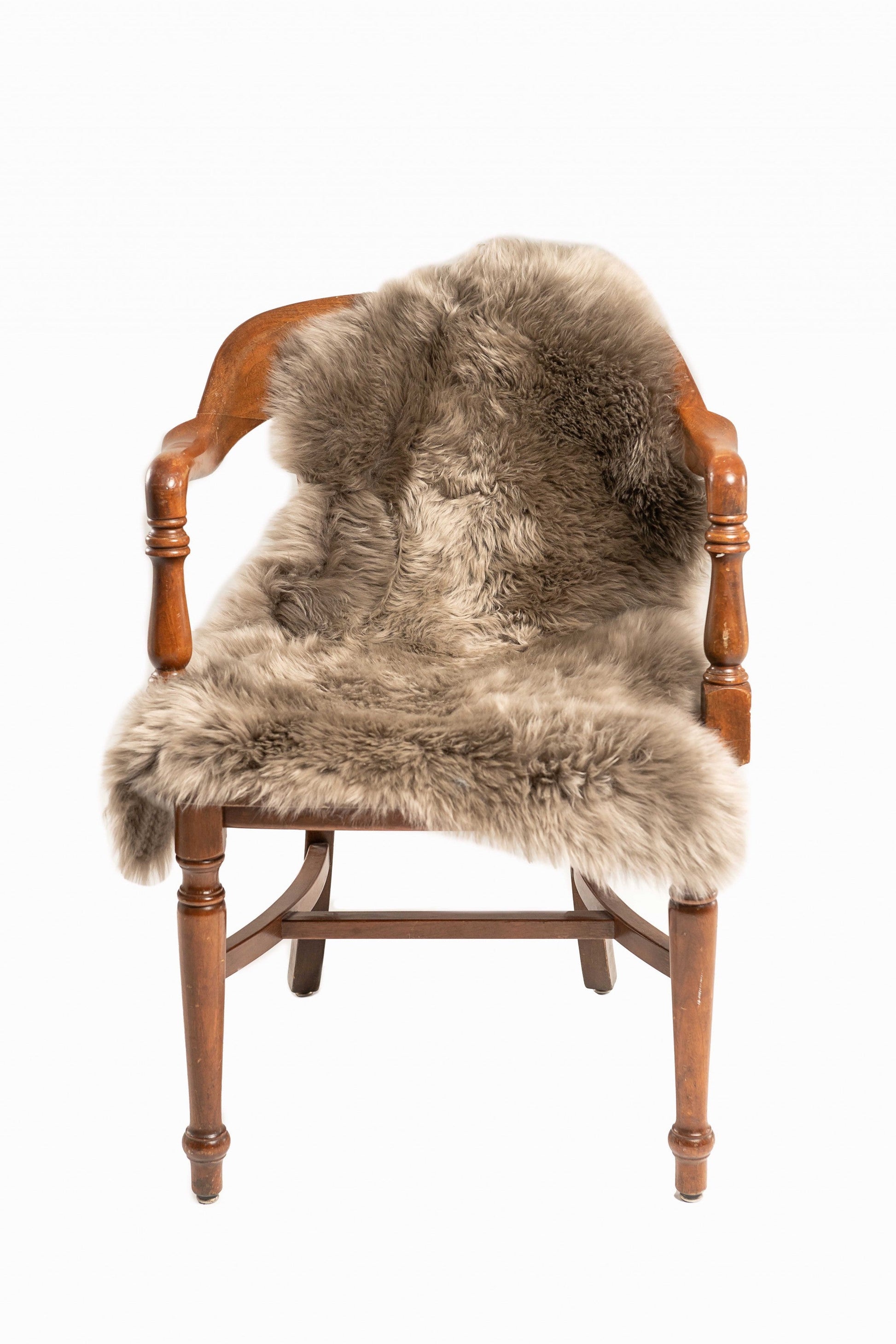 HomeRoots 2' x 3' Latte New Zealand Natural Sheepskin Rug