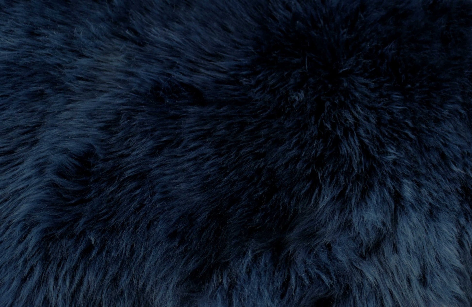 HomeRoots 2' x 3' Navy New Zealand Natural Sheepskin Rug