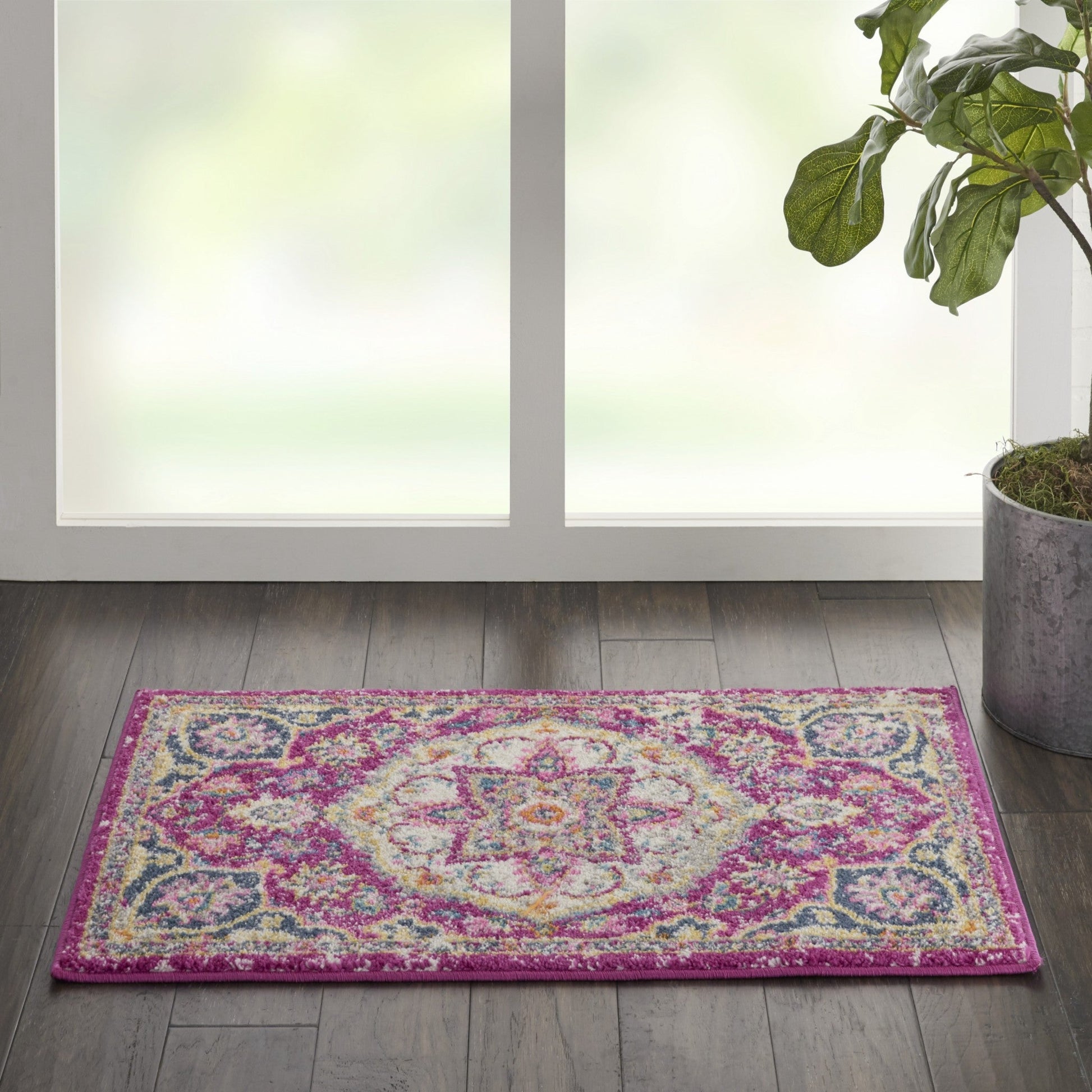 HomeRoots 2' x 3' Pink and Ivory Medallion Scatter Rug