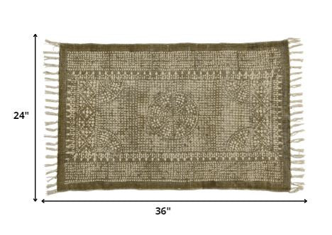 HomeRoots 2' x 3' Putty Distressed Medallion Scatter Rug