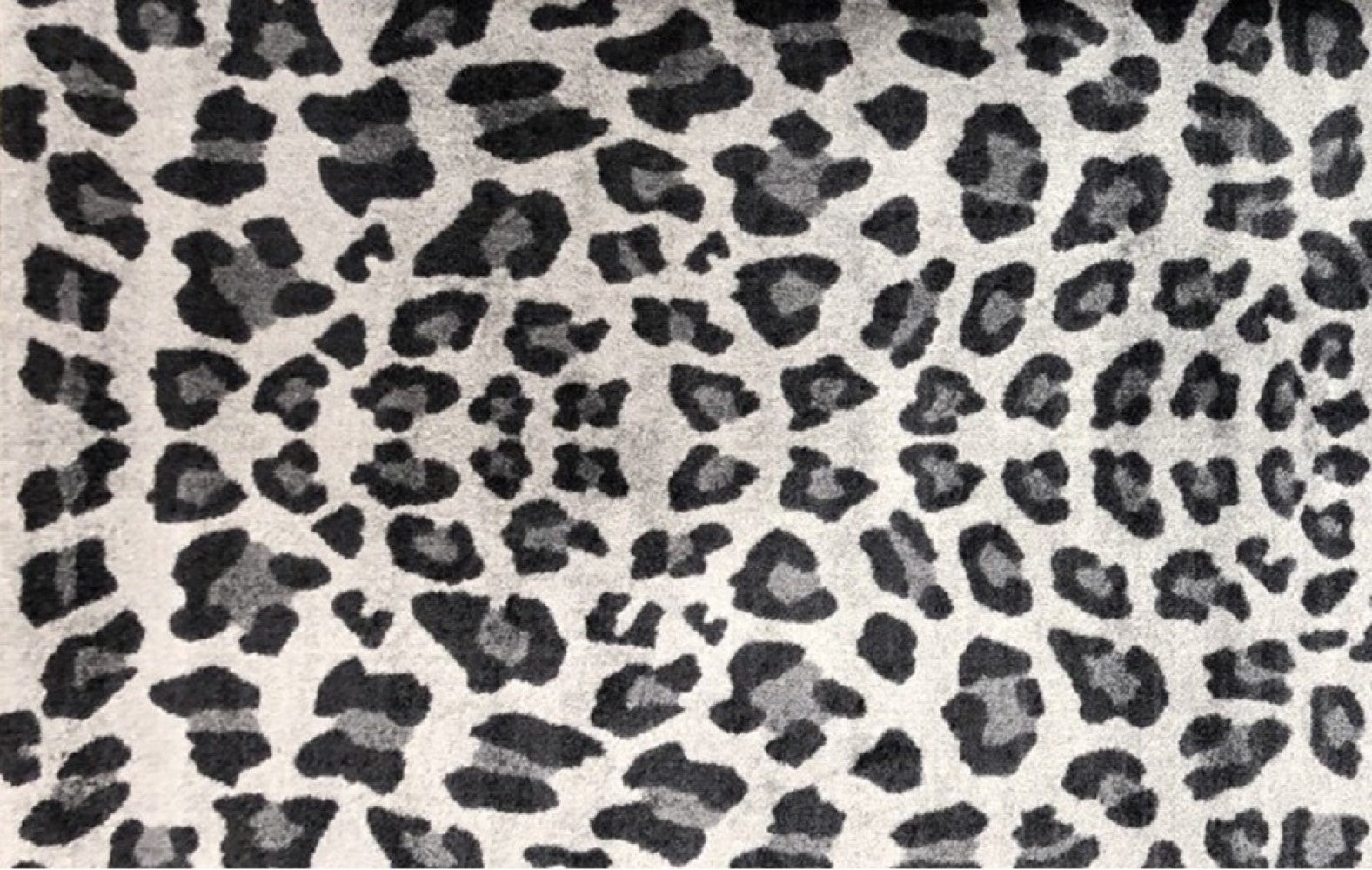 HomeRoots 2' x 4' Black and Gray Cheetah Washable Floor Mat
