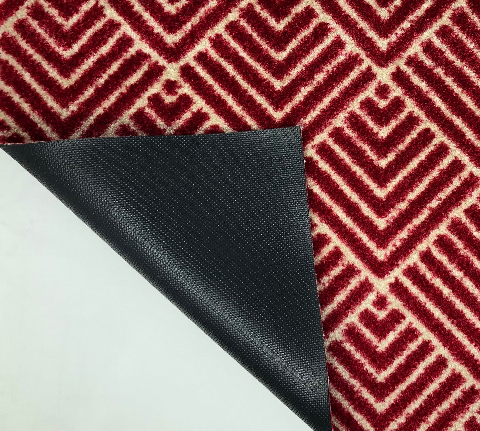 HomeRoots 2' x 4' Deep Red and Tan Arrow Geo Washable Floor Mat