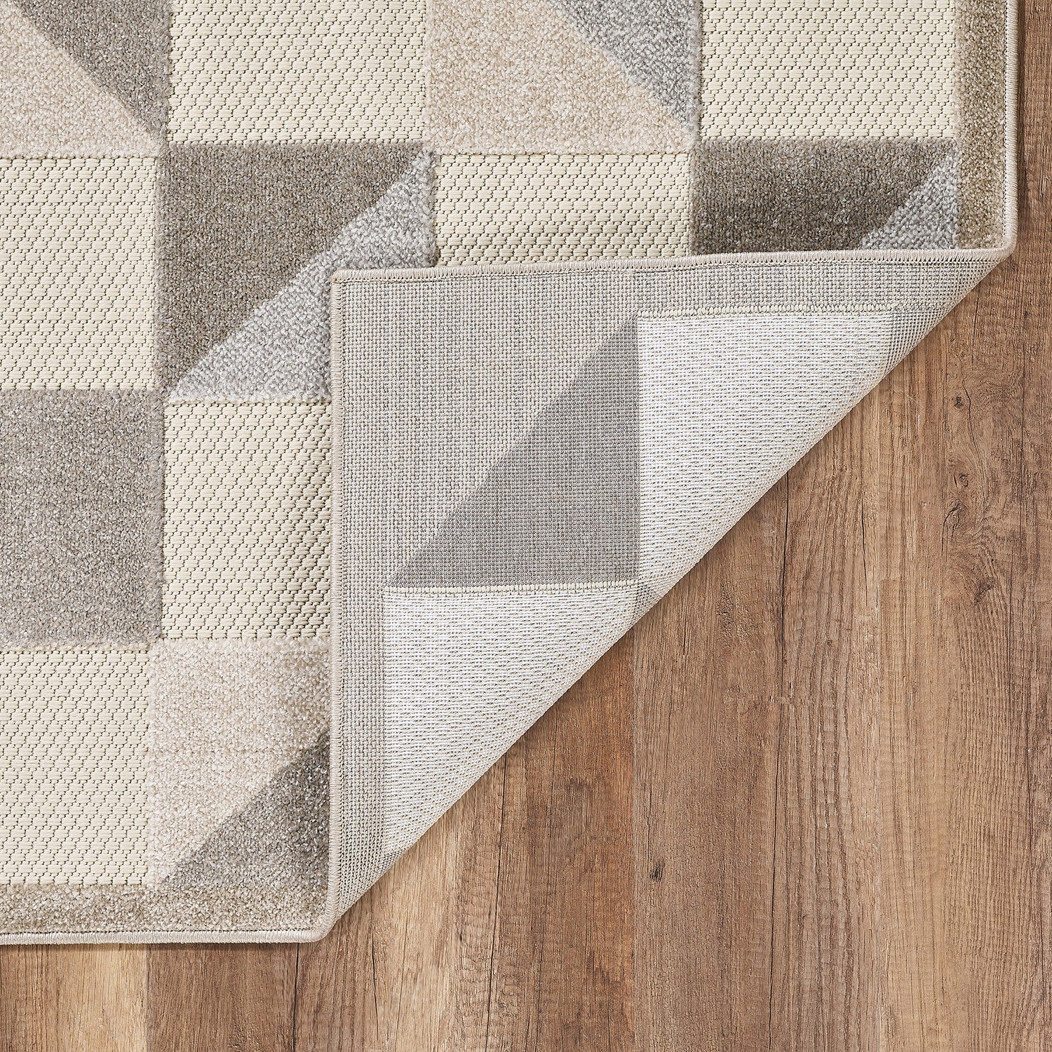 HomeRoots 2' x 4' Gray Triangle Indoor Outdoor Area Rug