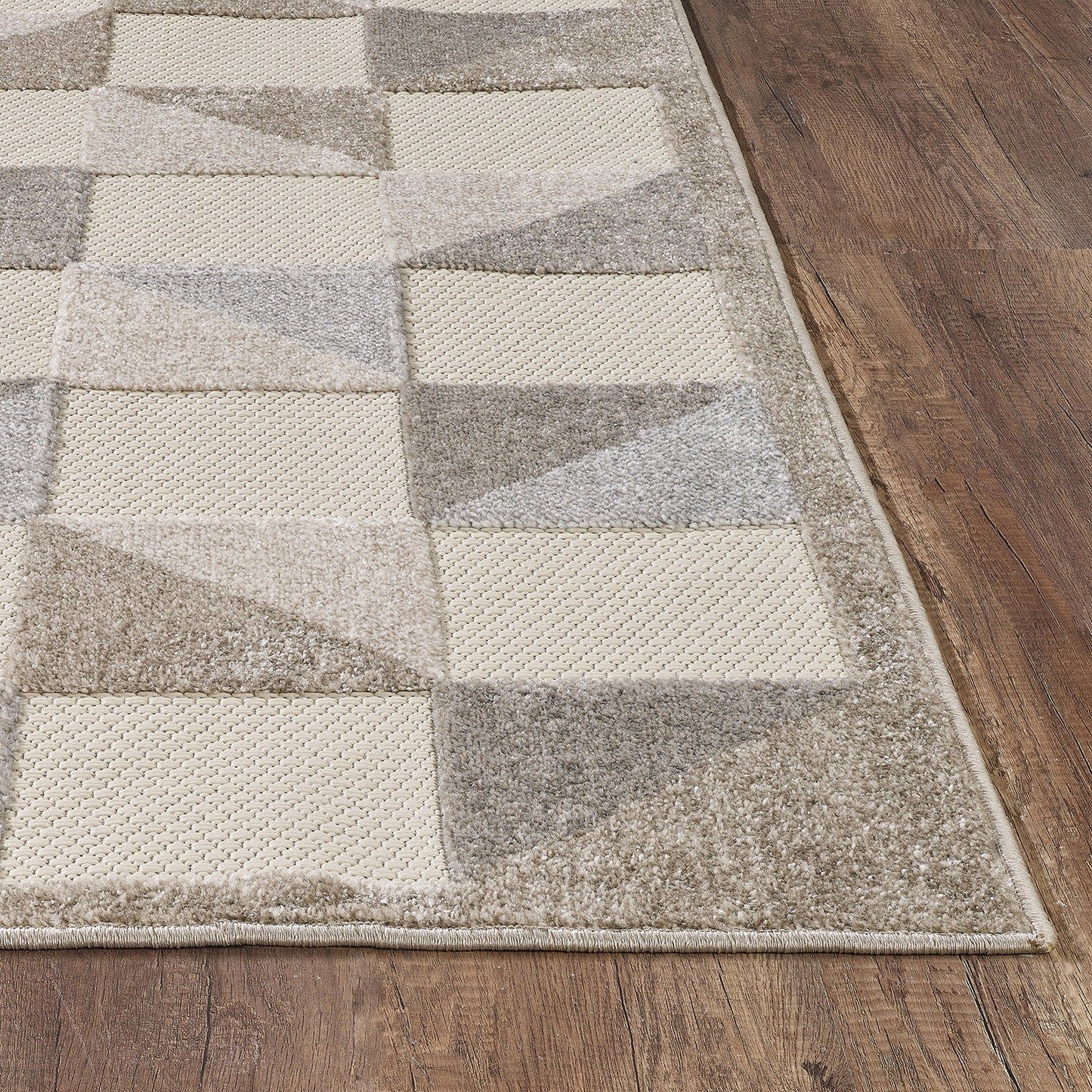 HomeRoots 2' x 4' Gray Triangle Indoor Outdoor Area Rug