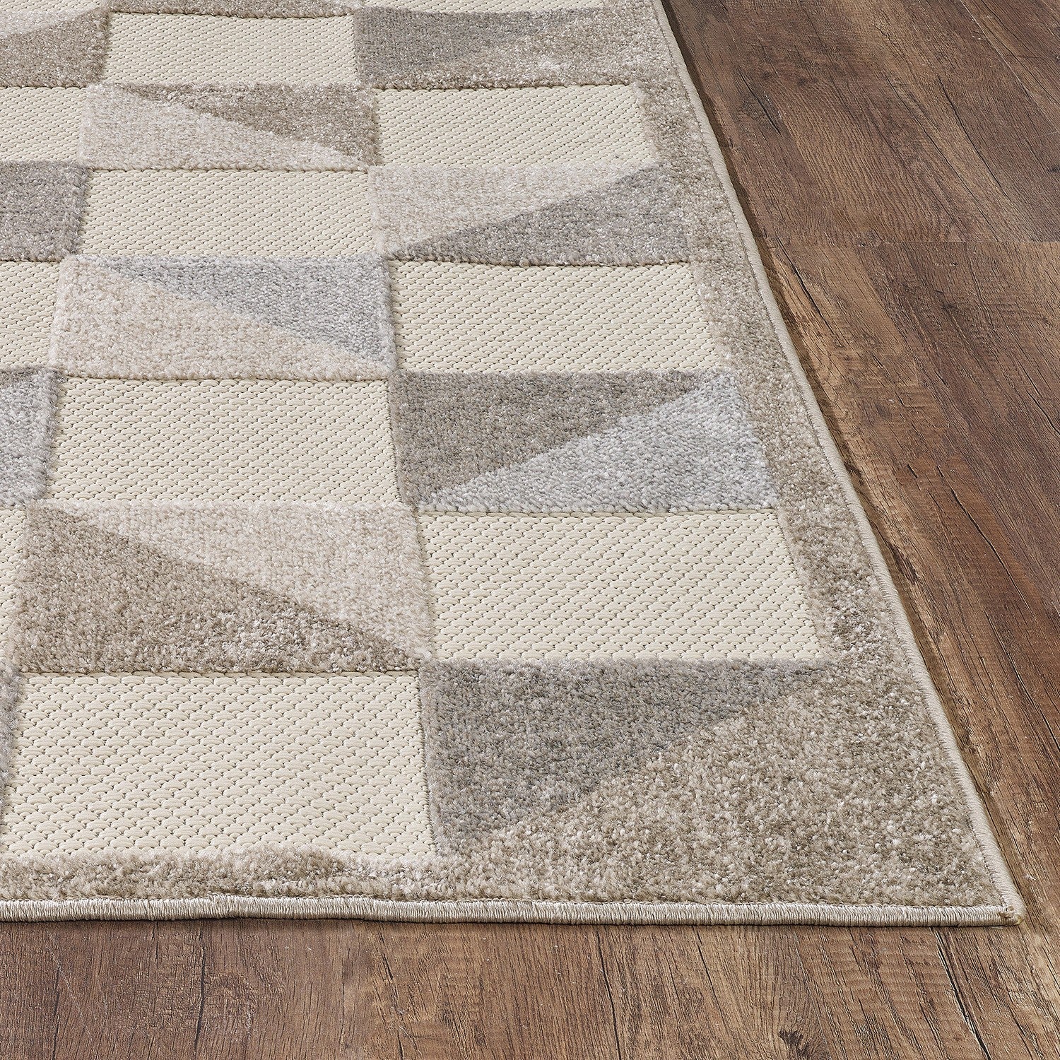 HomeRoots 2' x 4' Gray Triangle Indoor Outdoor Area Rug
