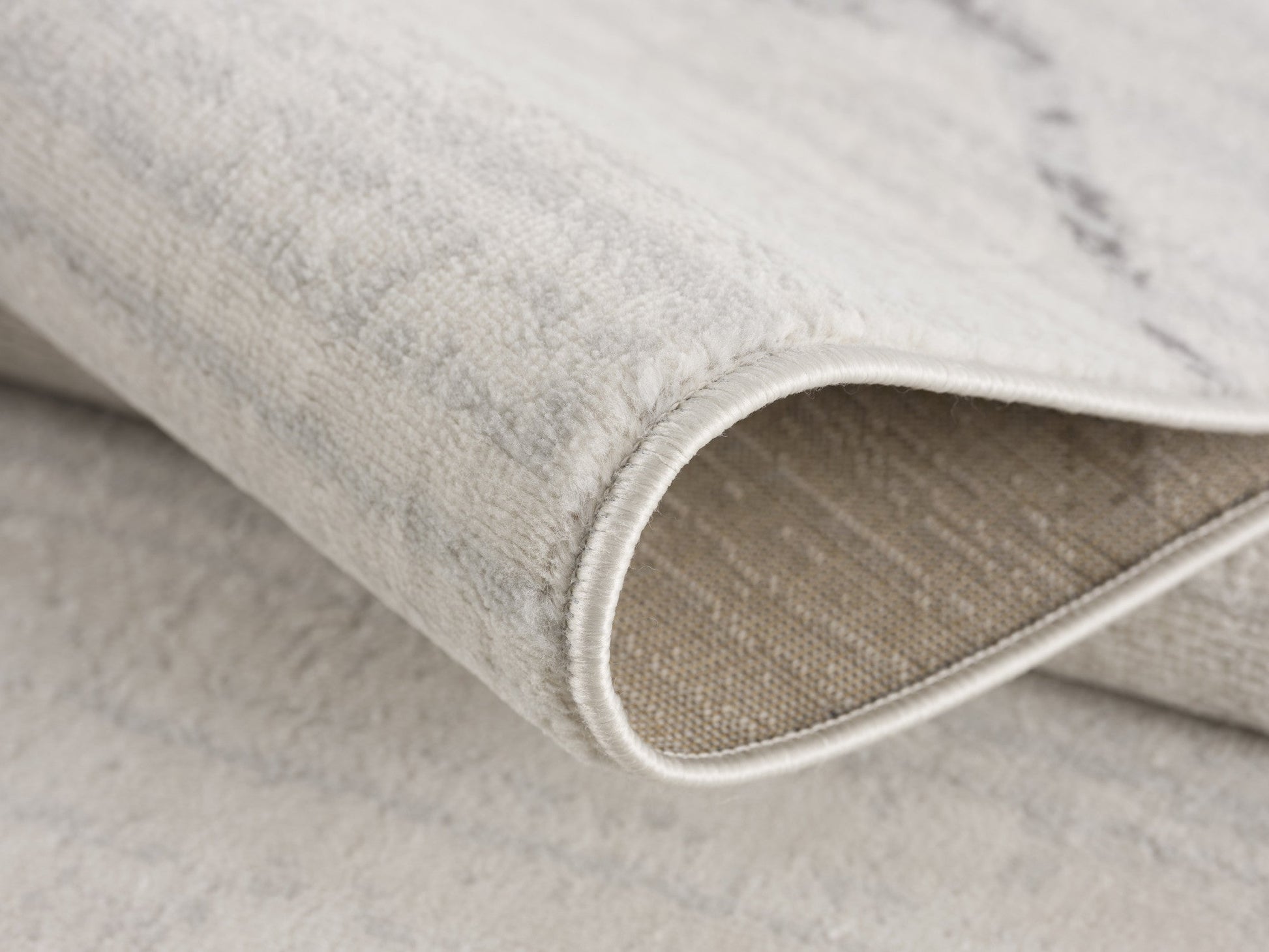 HomeRoots 2’ x 4’ Modern Abstract Pattern Area Rug in Gray Finish