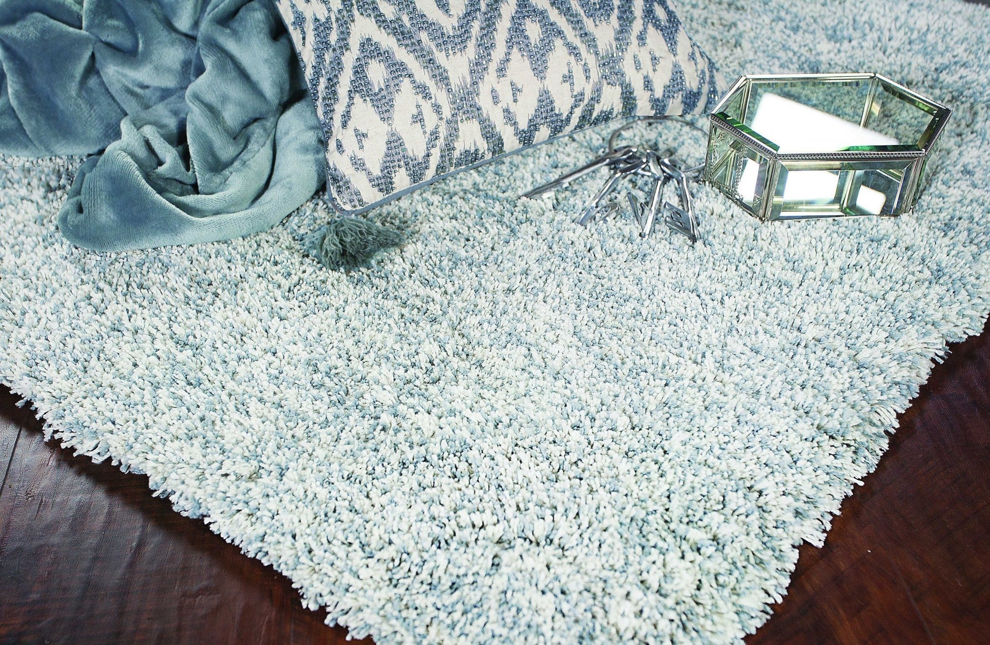 HomeRoots 2' x 4' Slate Heather Indoor Shag Rug