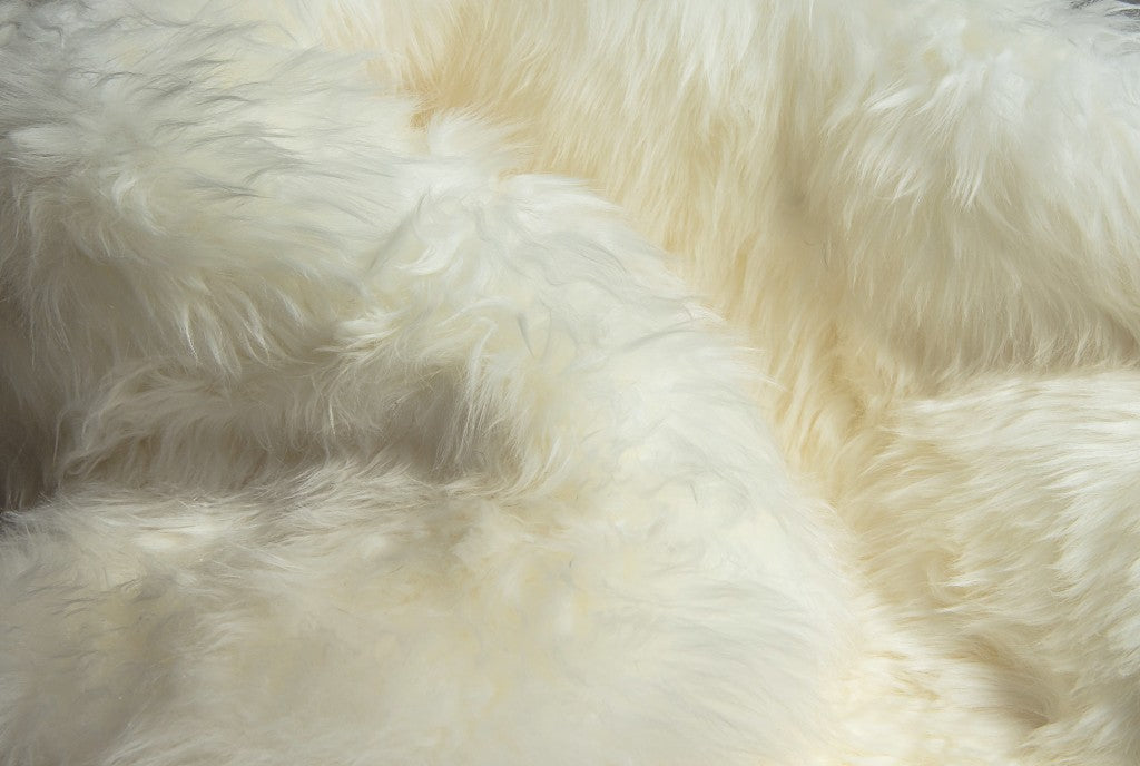HomeRoots 2' x 5' Natural Rectangular Sheepskin Area Rug