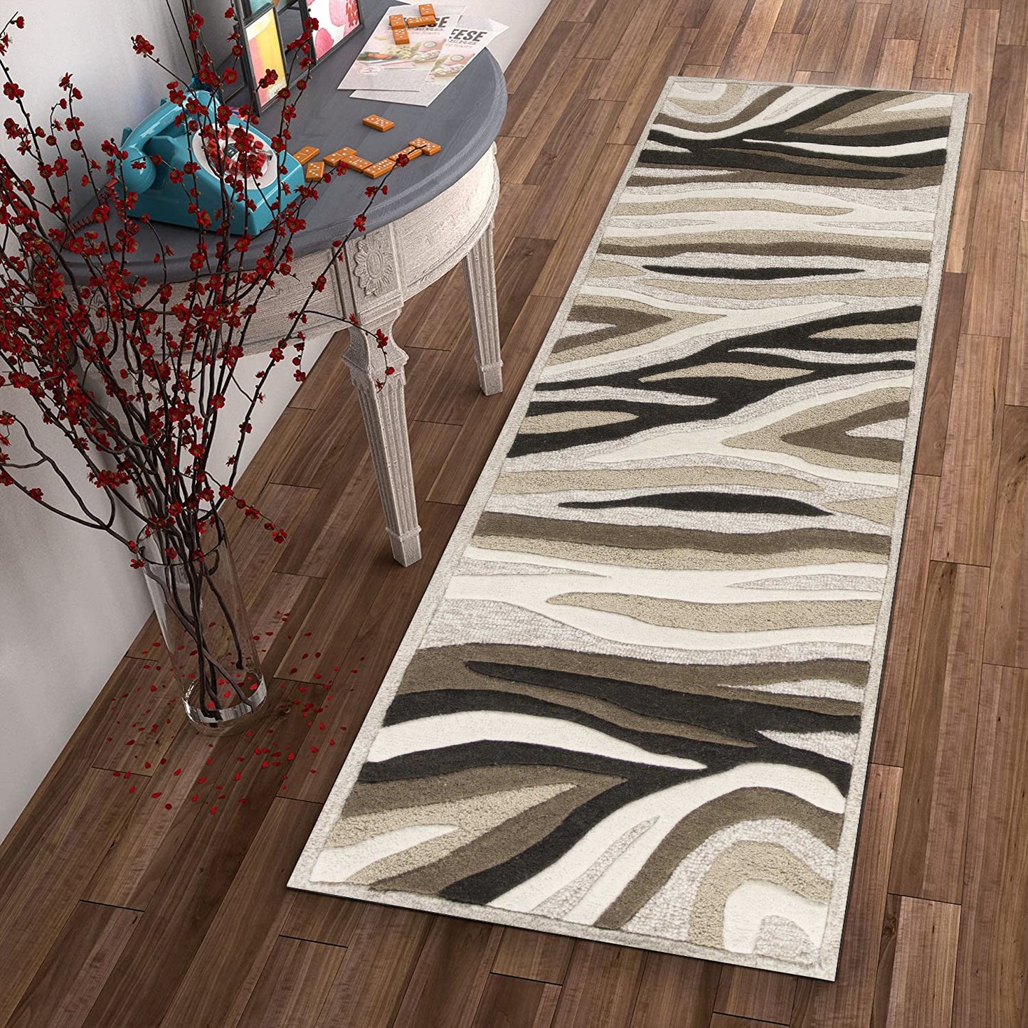 HomeRoots 2' x 7' Natural Abstract Waves Wool Runner Rug