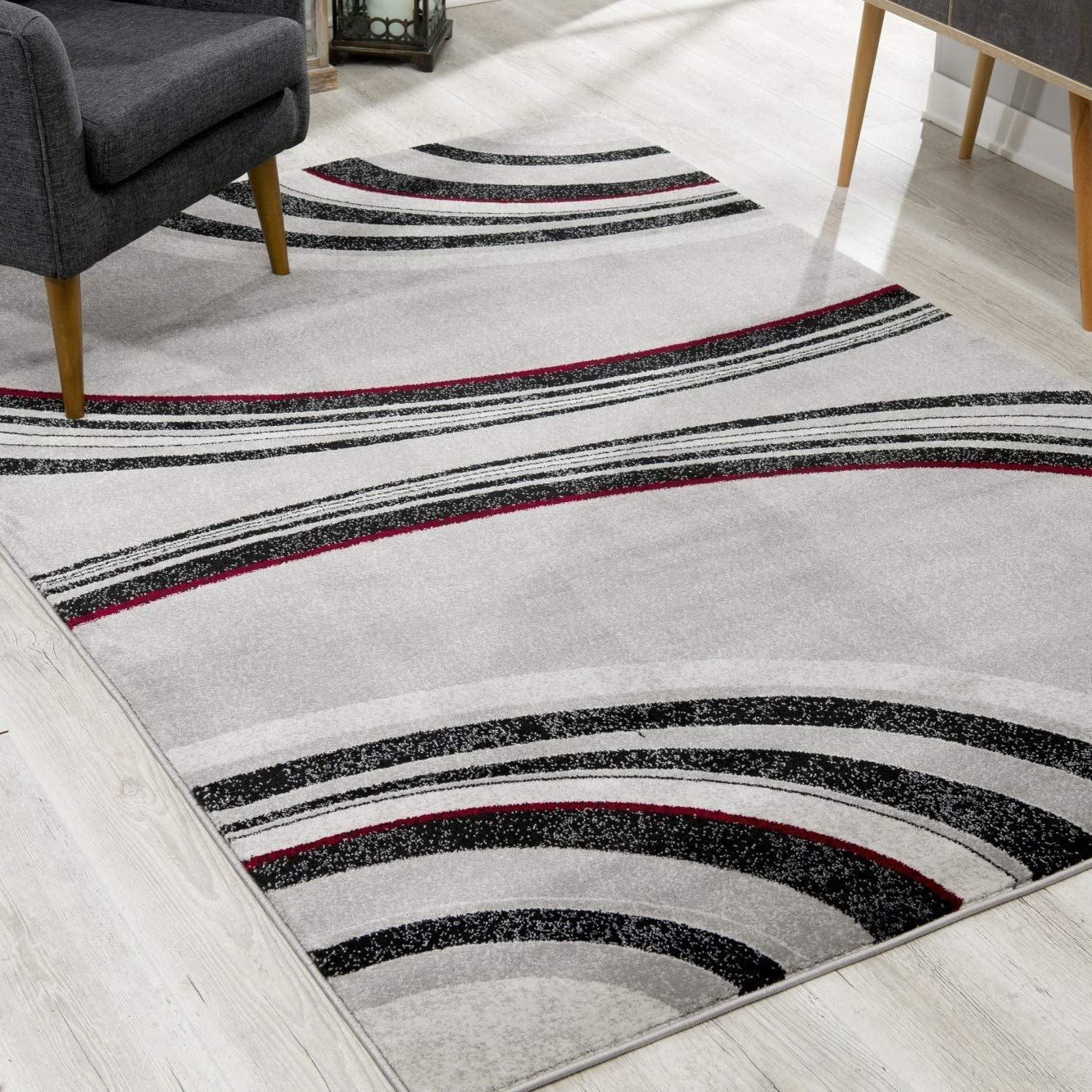 HomeRoots 2' x 8' Gray Modern Geometric Runner Rug