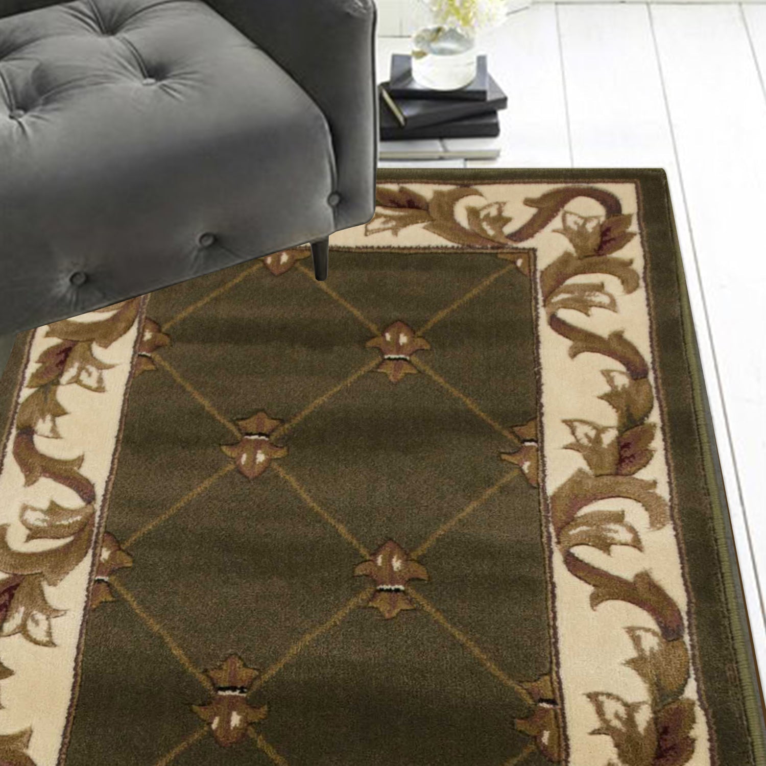 HomeRoots 2' x 8' Green Fleur de Lis Runner Rug