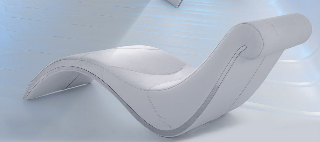 HomeRoots 21" Faux Leather Leisure Lounge With Metal Frame in White Finish