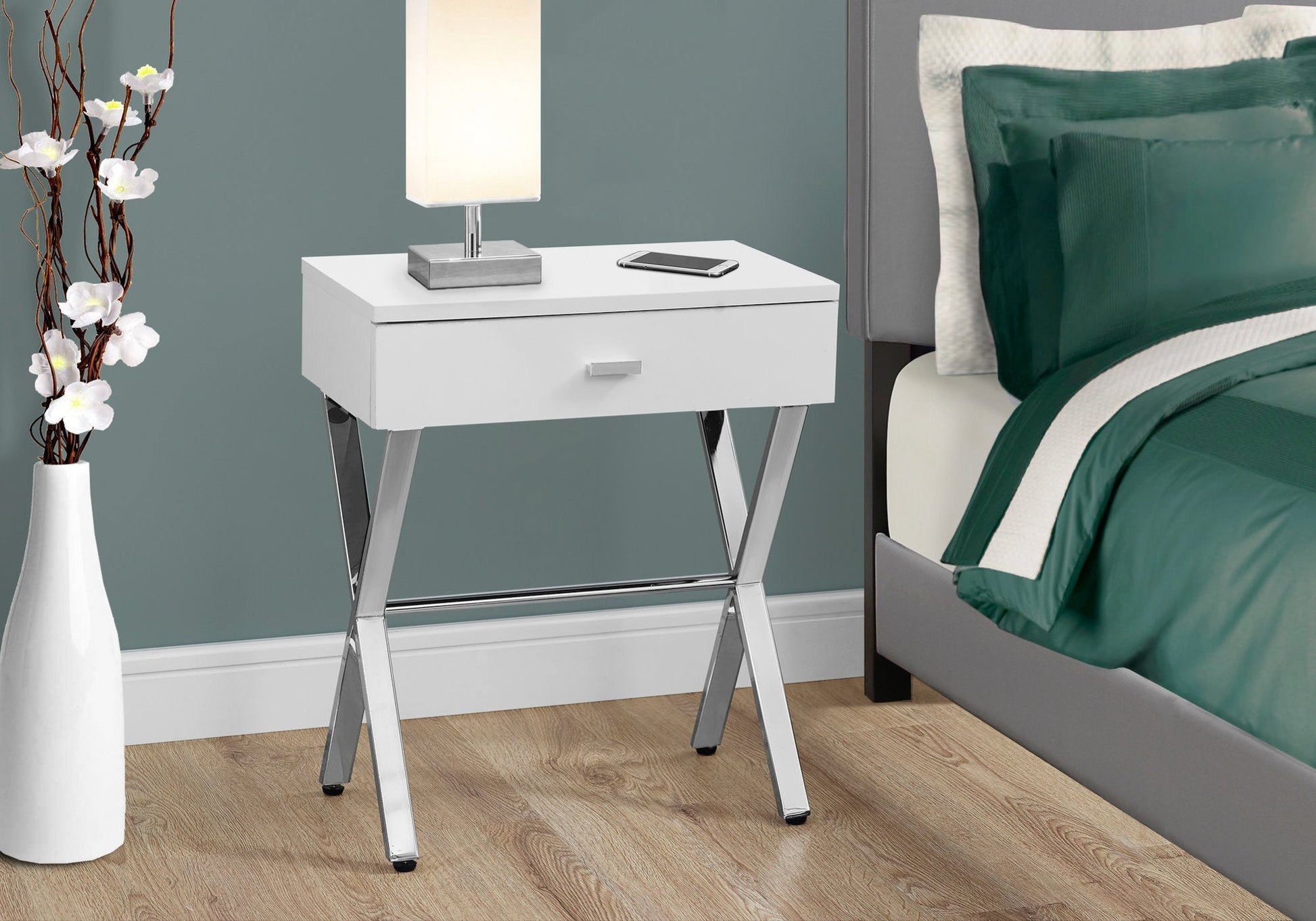 HomeRoots 22" Silver And White End Table With Drawer