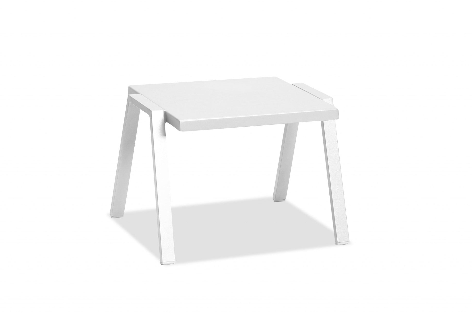 HomeRoots 22" x 18" x 16" Aluminum Side Table in White Finish