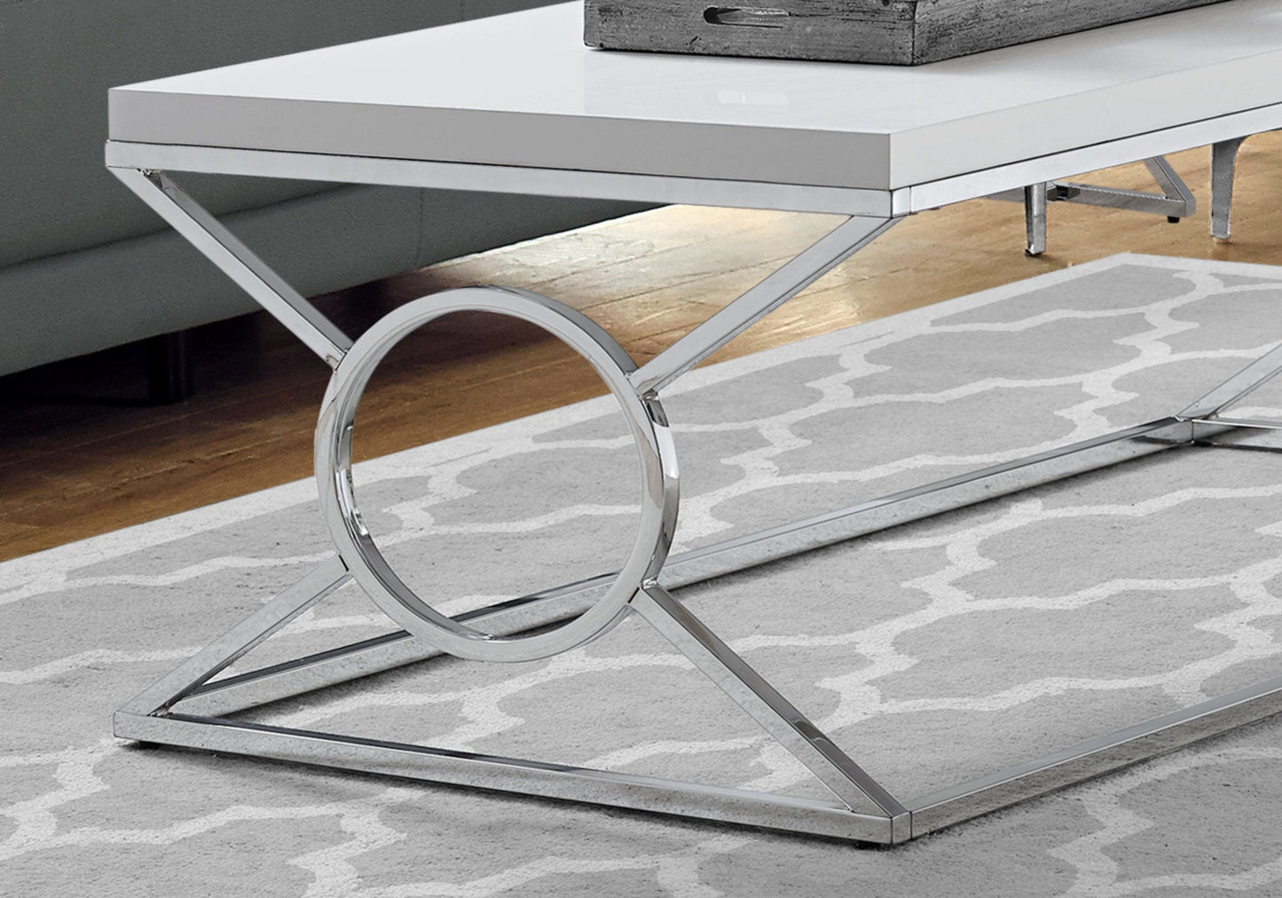 HomeRoots 22" x 44" x 18.5" White Metal Coffee Table