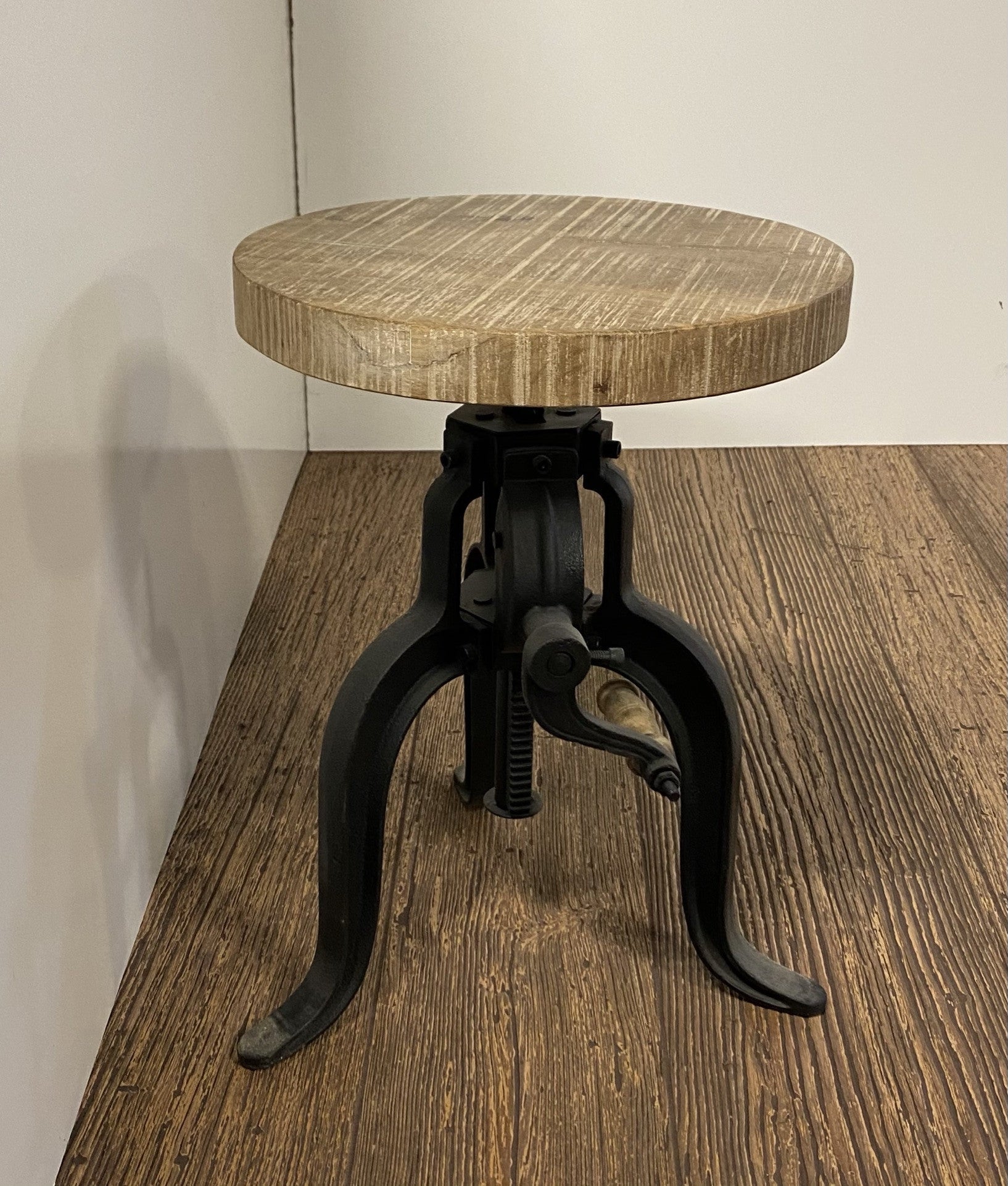 HomeRoots 24" Iron Backless Counter Height Bar Chair With Brown And Black Finish