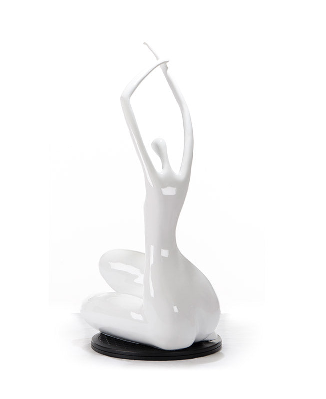 HomeRoots 24' White Lass Sculpture