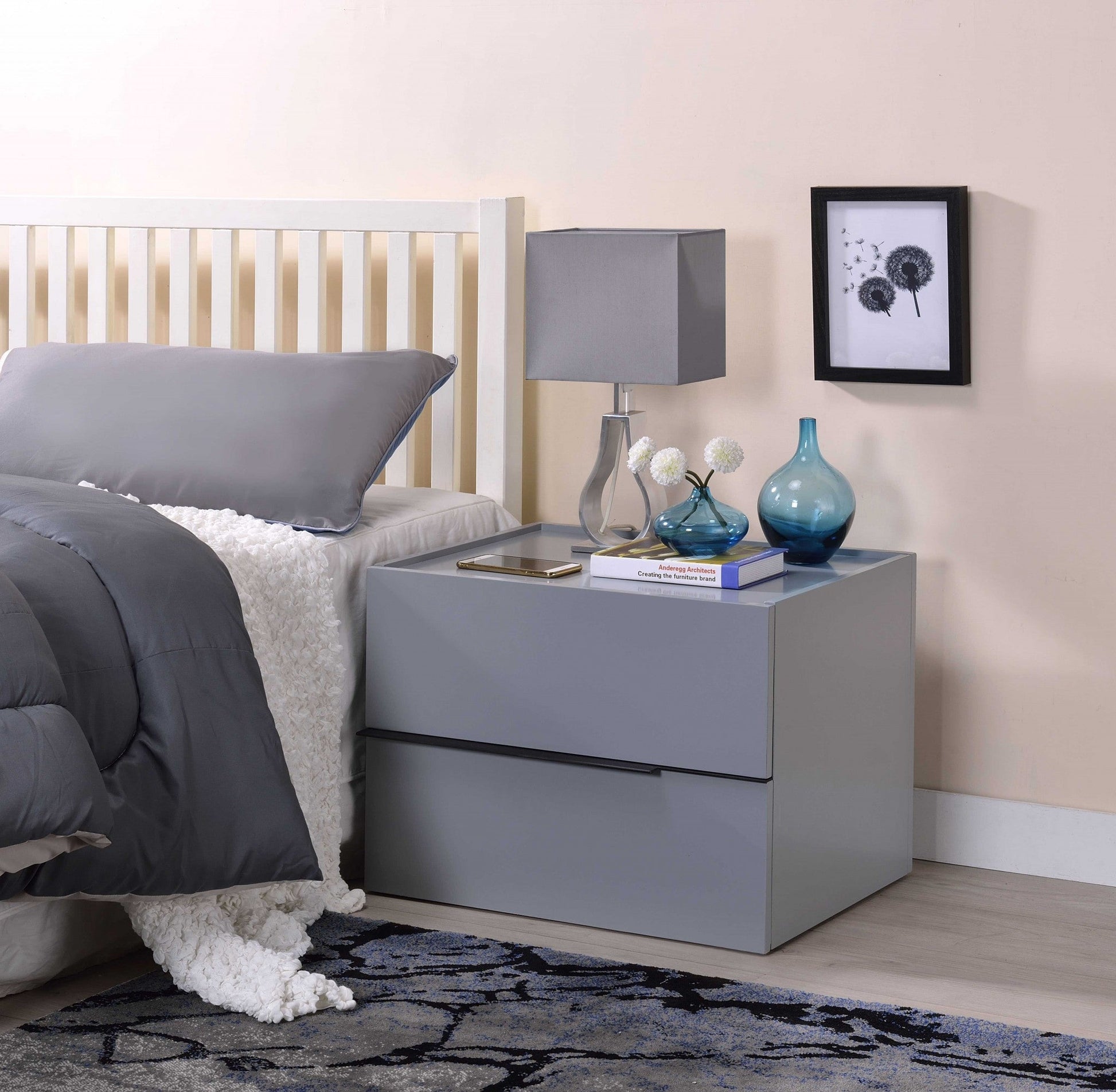 HomeRoots 24' x 17' x 18' Gray Metal Accent Table