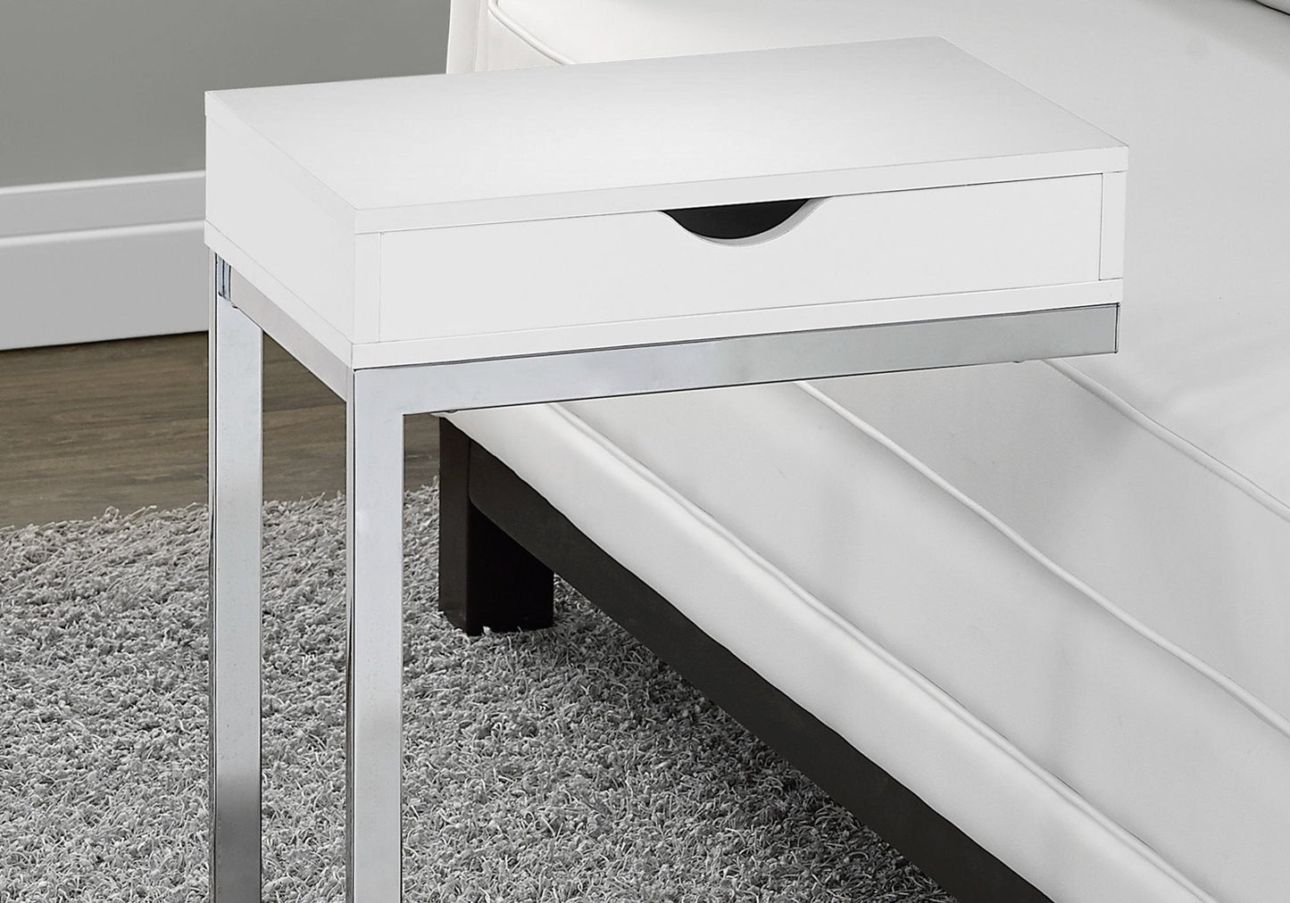 HomeRoots 24.5" Chromed Metal Accent Table With White Finish